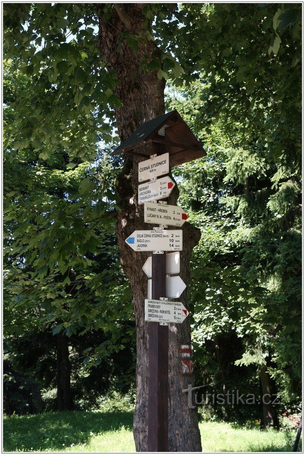 Tourist crossroads Černá Studnice, lookout tower