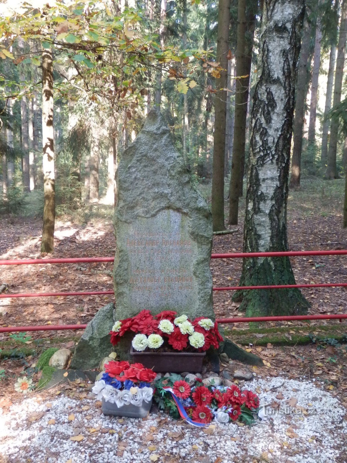 Rozdroże turystyczne na diabelskim dębie