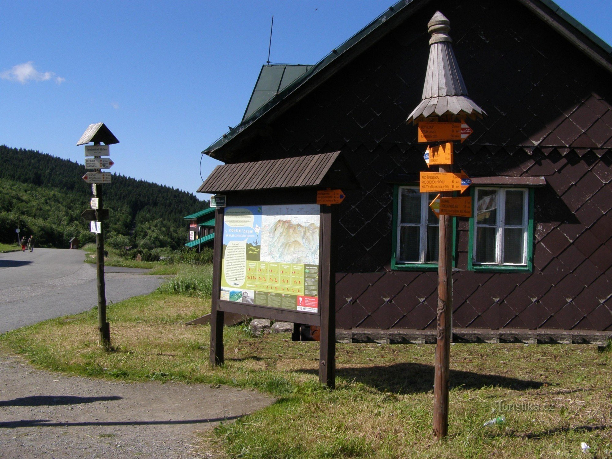 tourist junction Červenohorské sedlo - bus, near the hotel