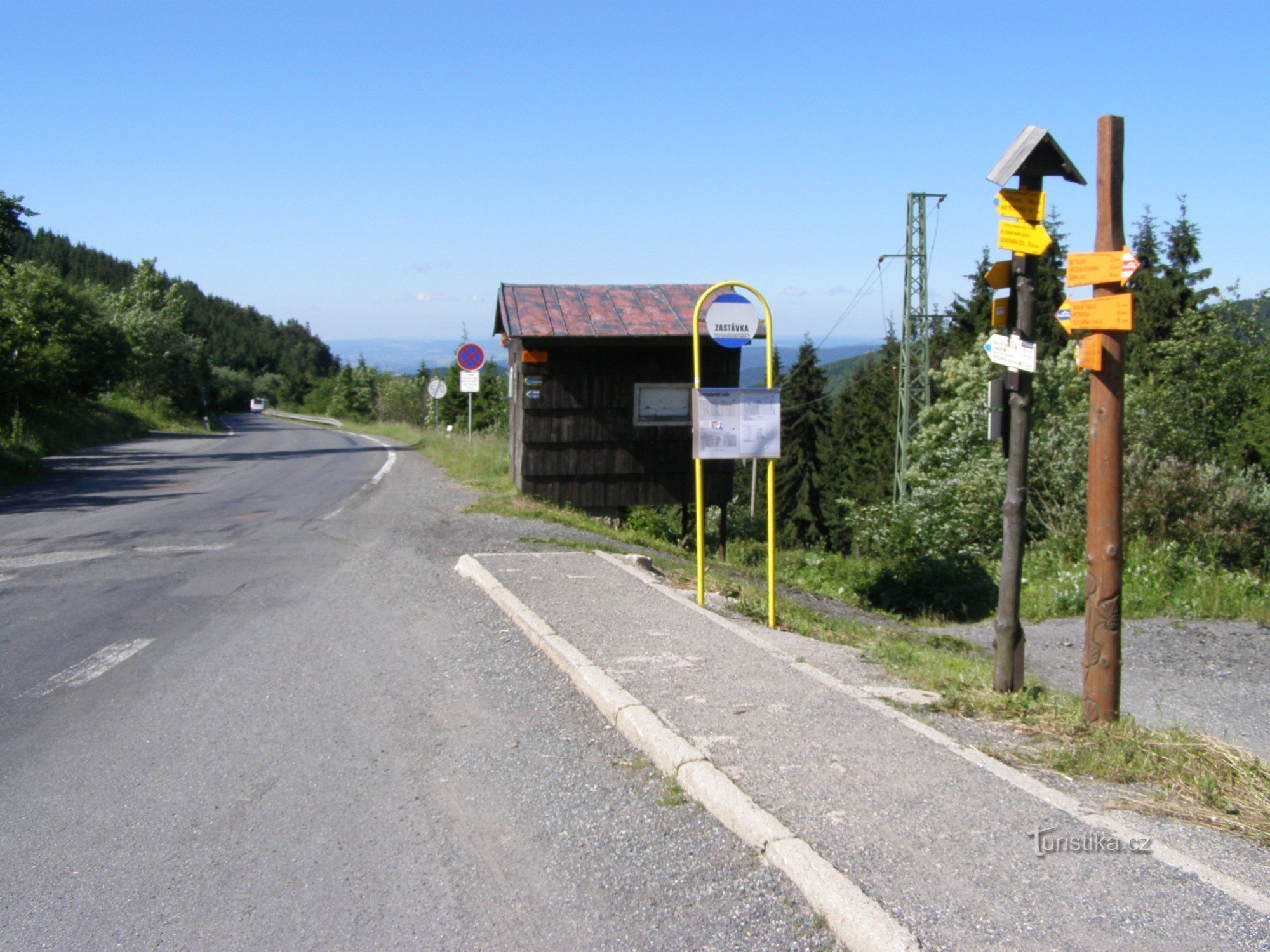 turistkorsning Červenohorské sedlo - buss, hållplats