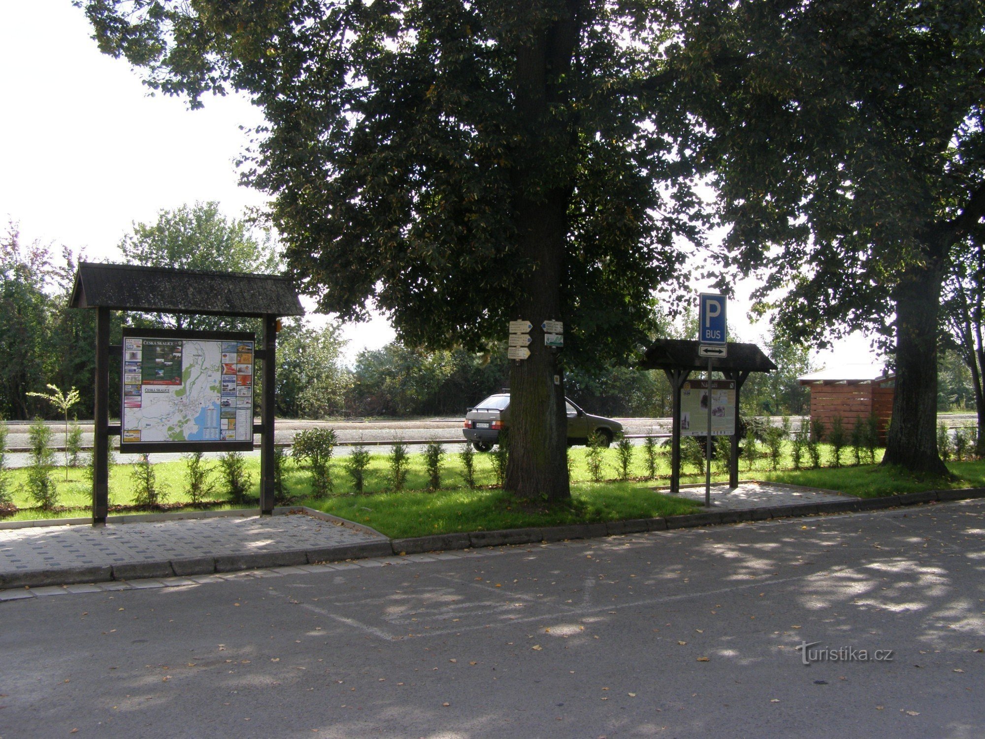 turistknudepunkt Česká Skalice - jernbane, banegård