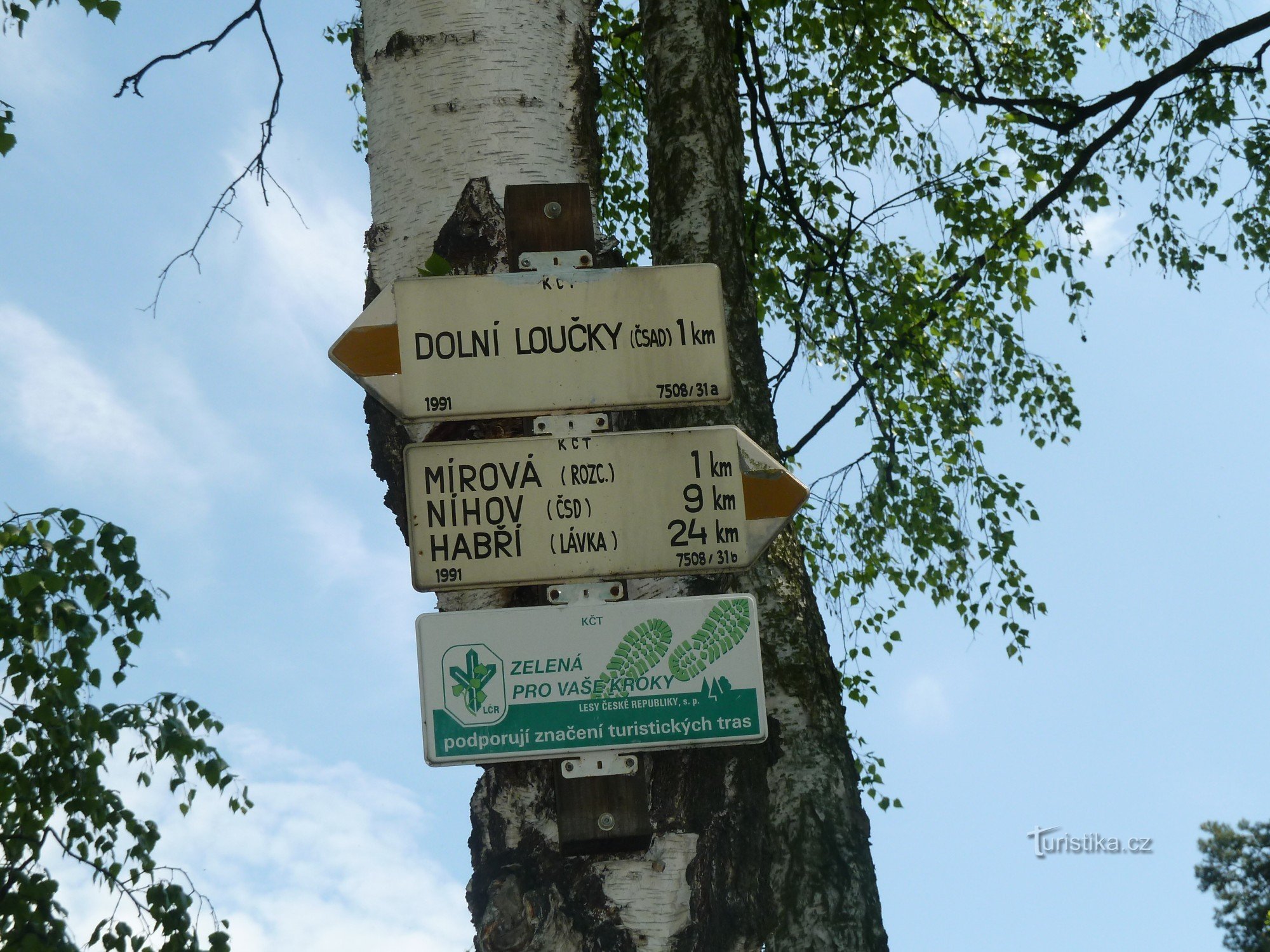 tourist crossroads Dolní Loučky (žst)