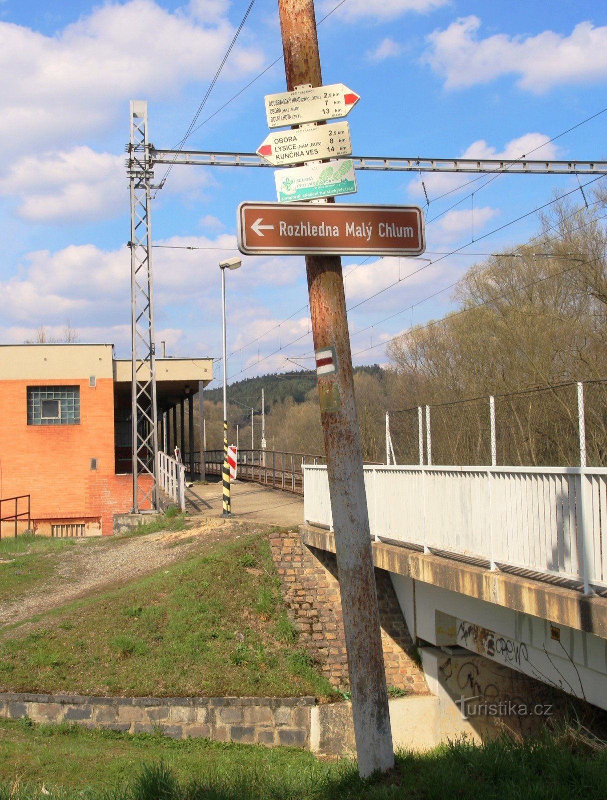 Toeristisch kruispunt van Doubravice nad Svitavou