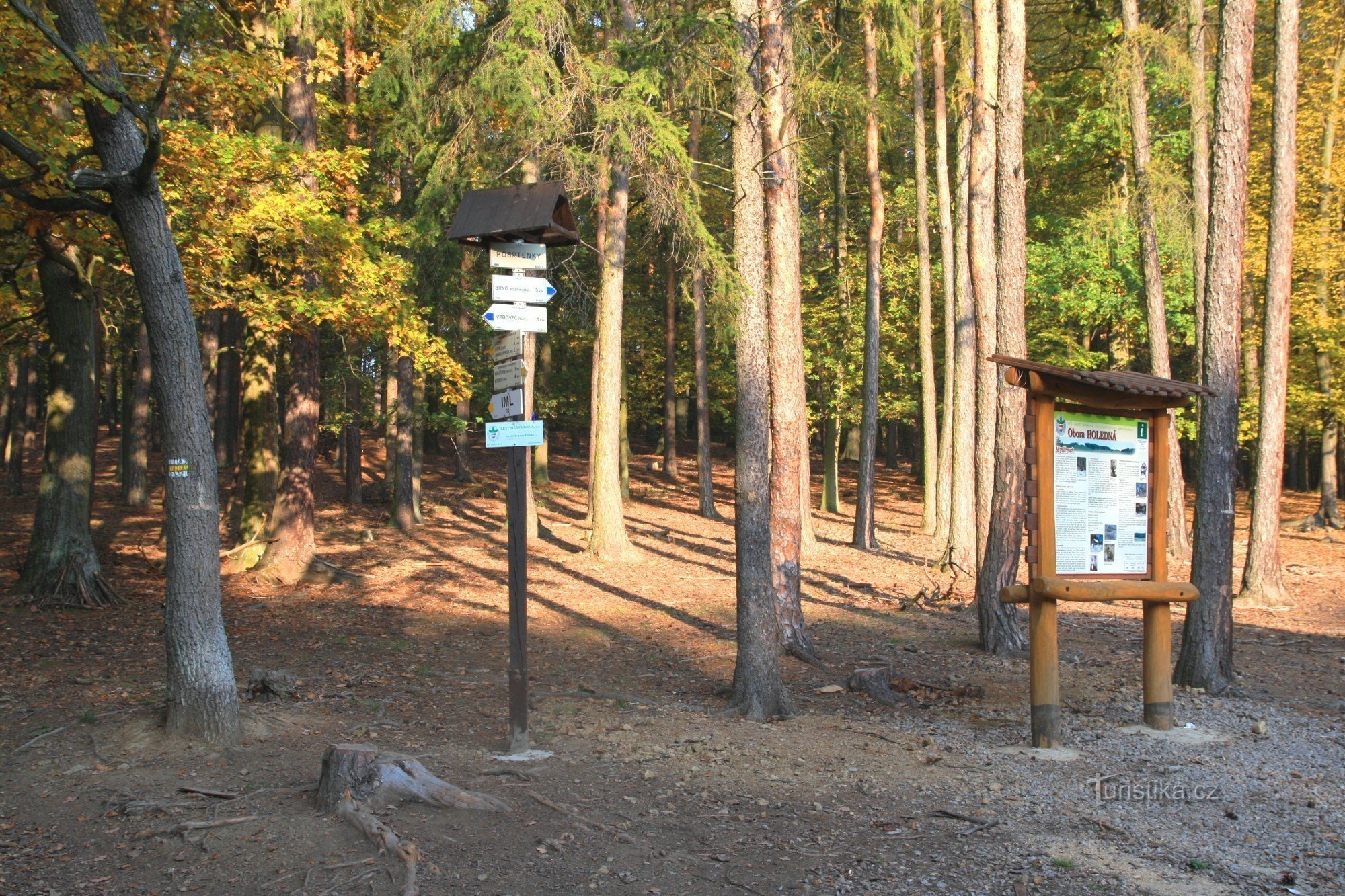 Hobrtenka tourist crossroads