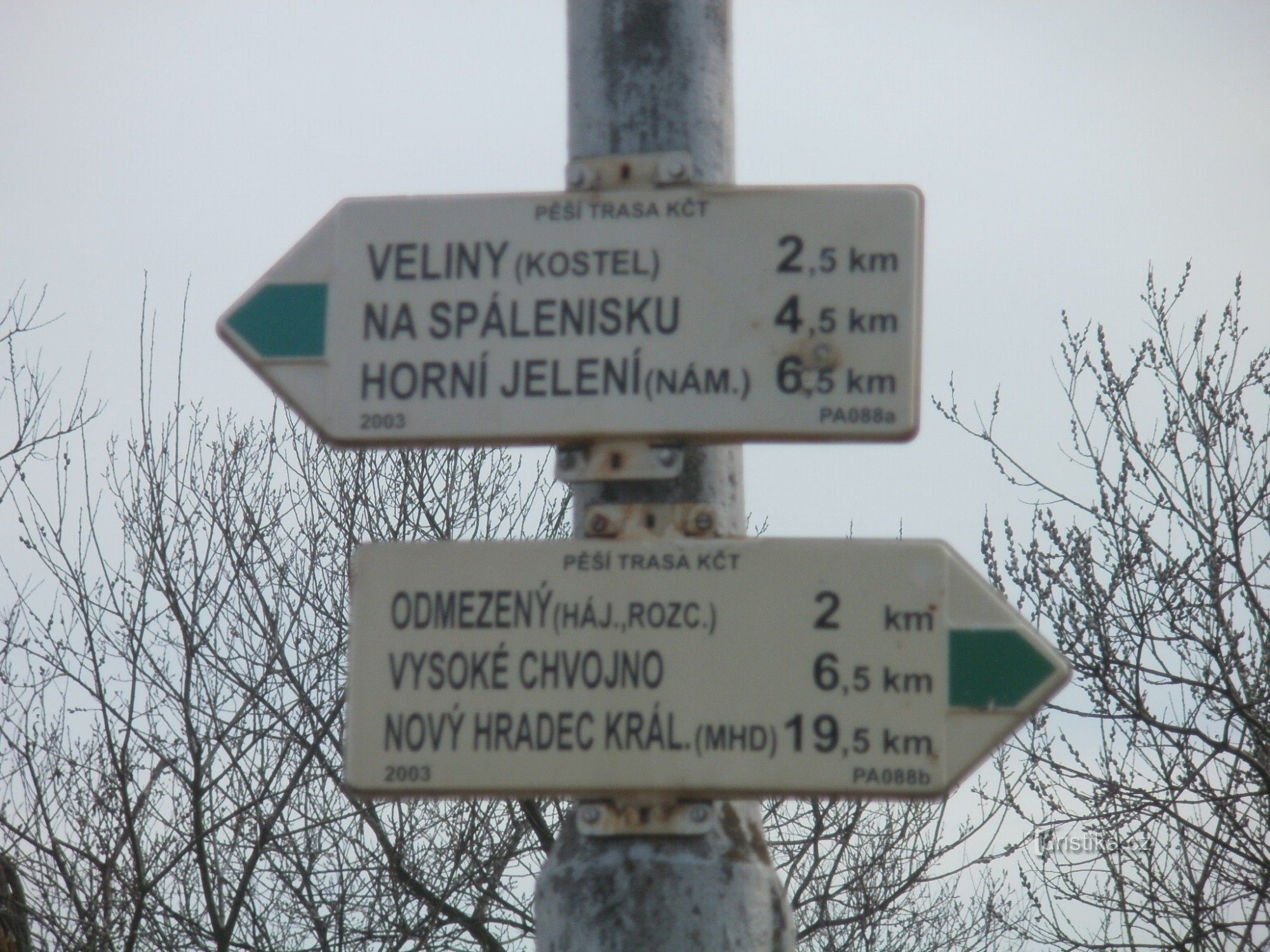 turistické rozcestí Holice - zastávka