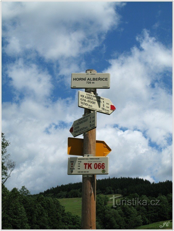Tourist crossroads of Horní Albeřice