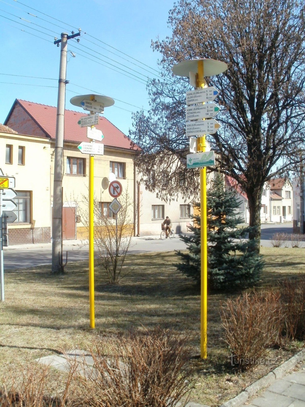 turističko raskrižje Horní Jelení - náměstí