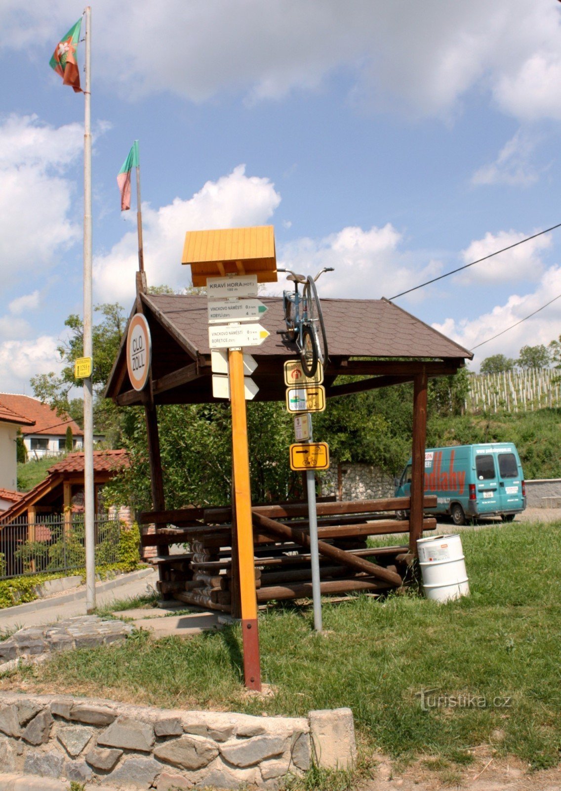 Toeristisch kruispunt Hotel Kraví Hora