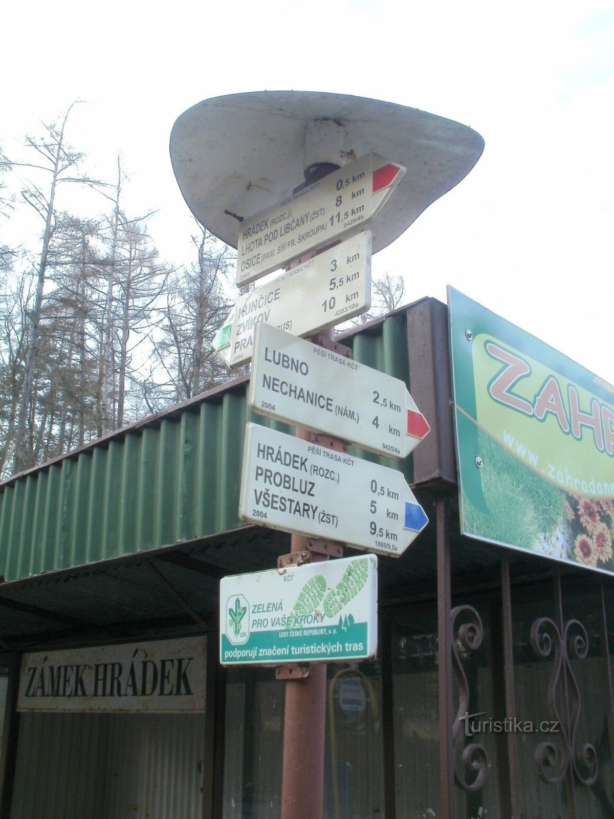 turistično križišče Hrádek u Nechanice