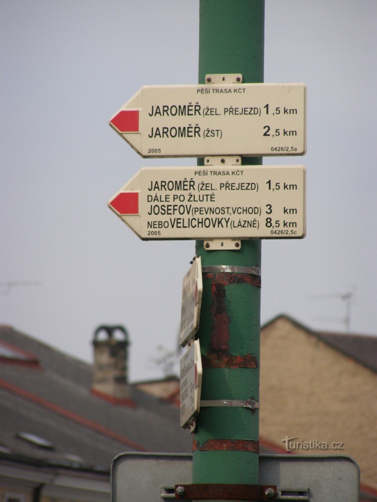 tourist crossroads Jaroměř - nám CS Armády