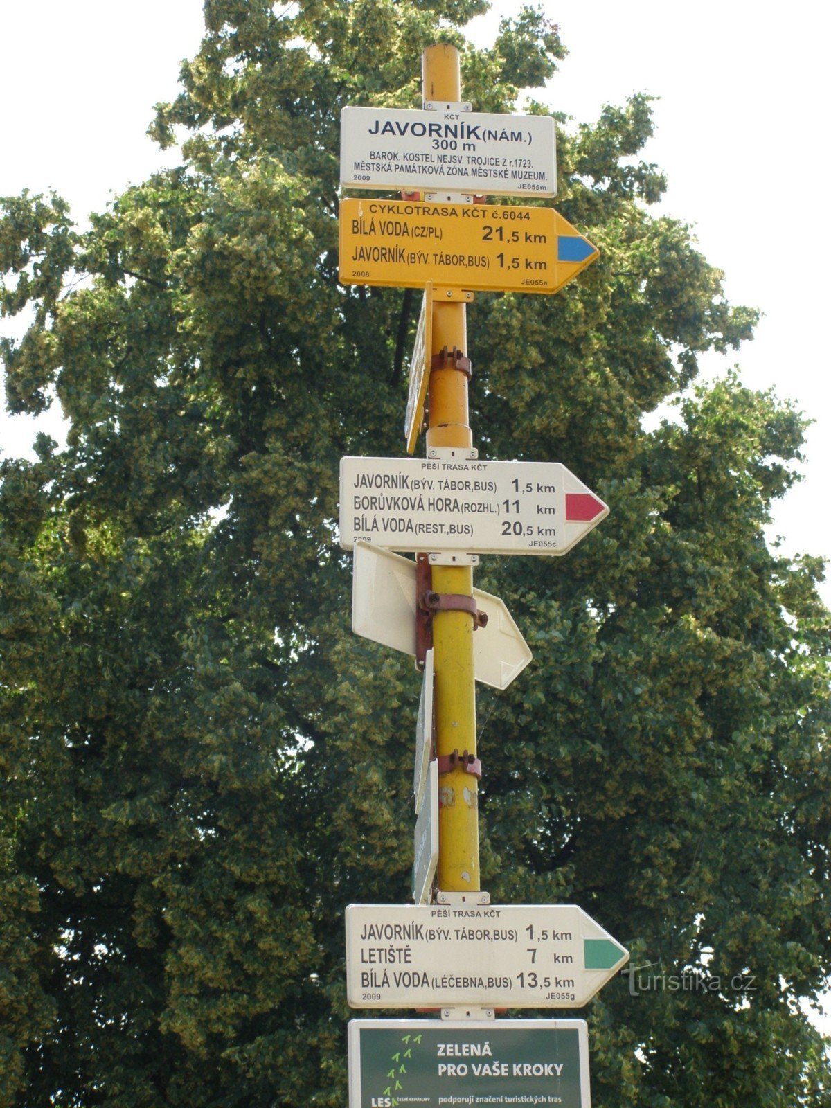 cruzamento turístico Javorník - náměstí