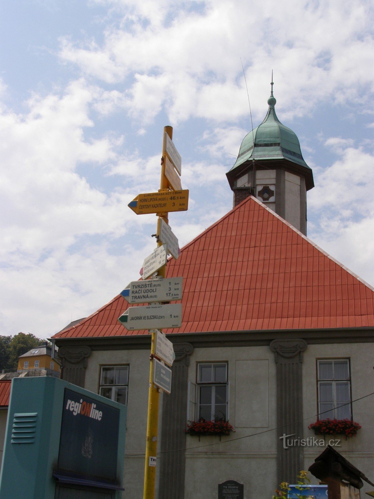 toeristisch kruispunt Javorník - náměstí