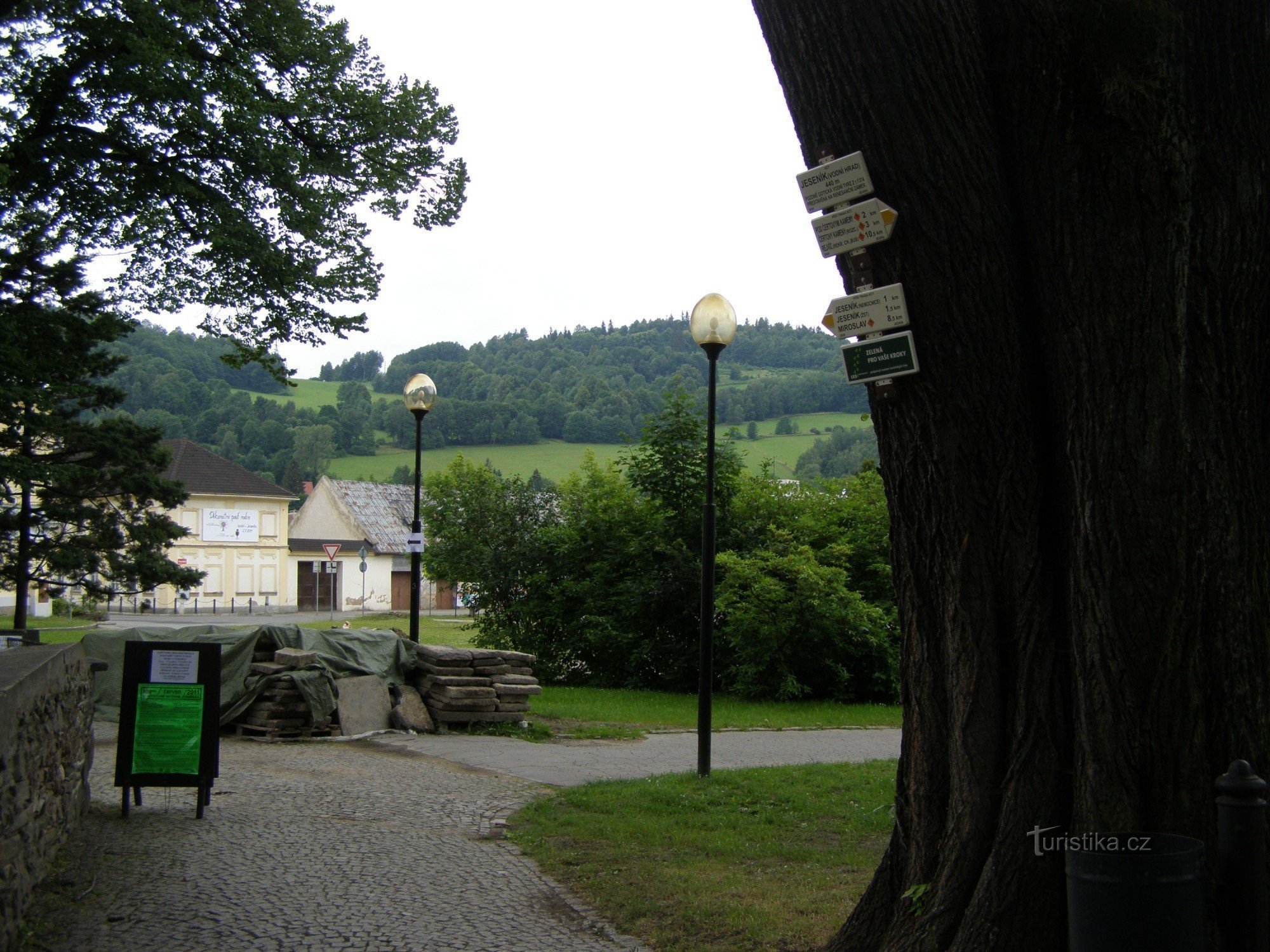 turistično križišče Jesenik - vodna trdnjava