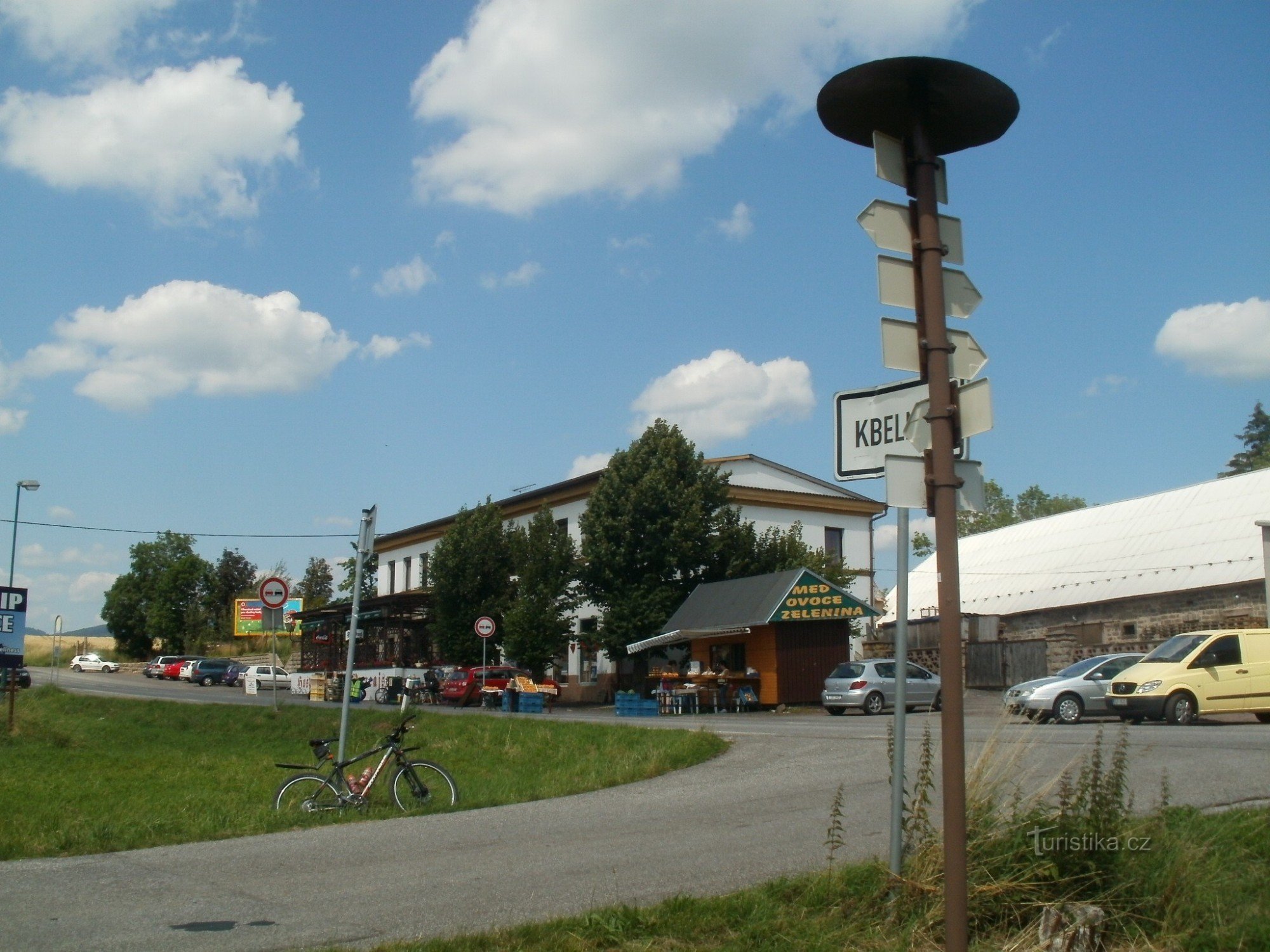 encruzilhada turística Kbelnice - U Rumcajse