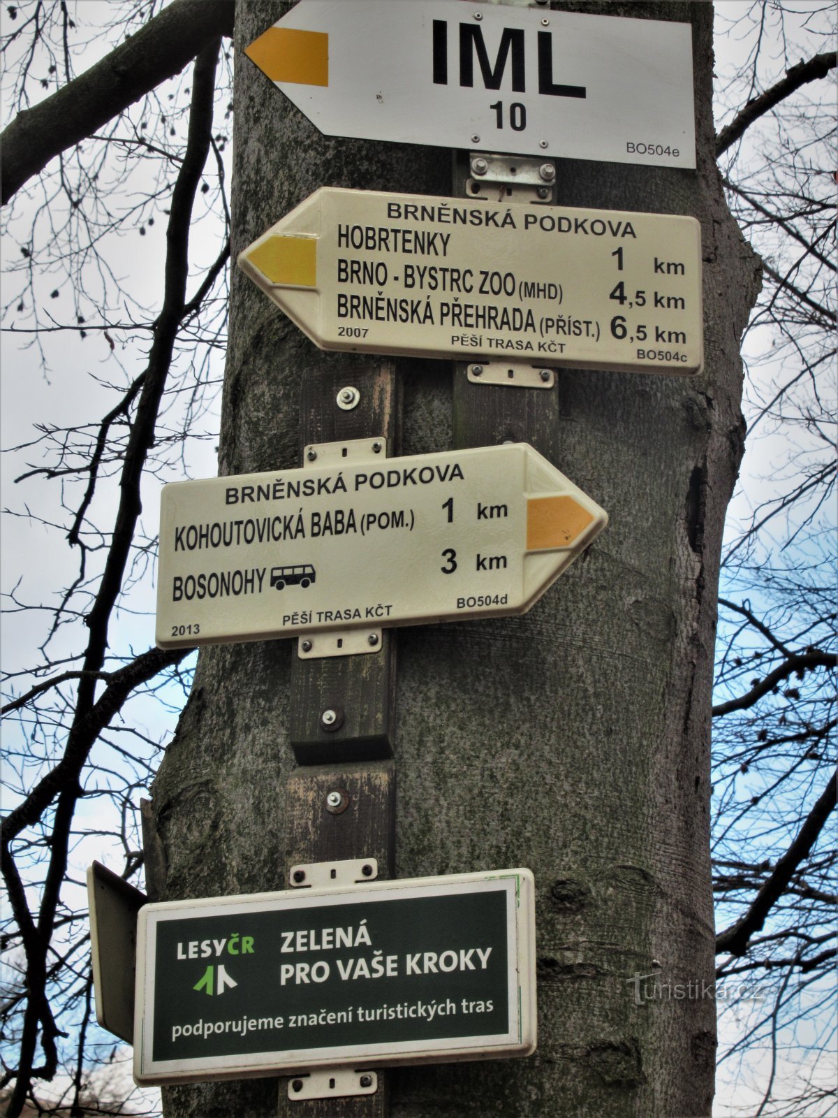 Tourist crossroads Kohoutovice-hájenka