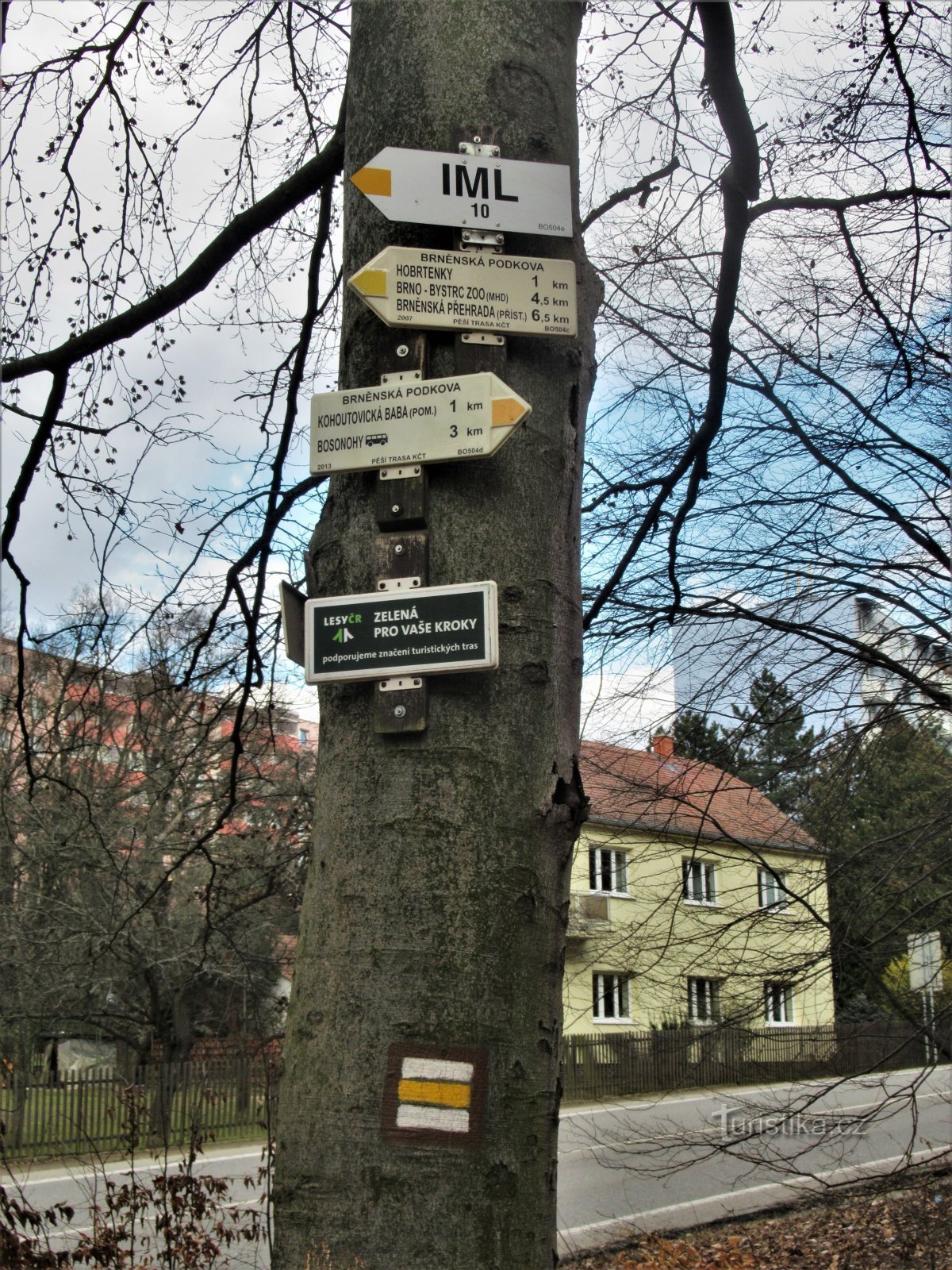 Tourist crossroads Kohoutovice-hájenka