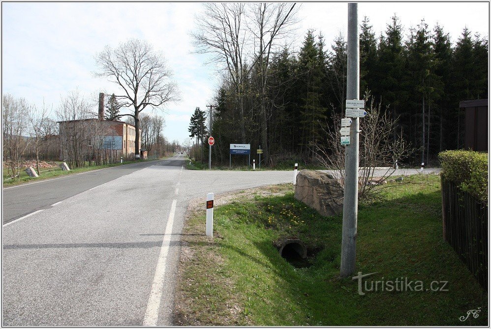 Cruce turístico Královec, autopista