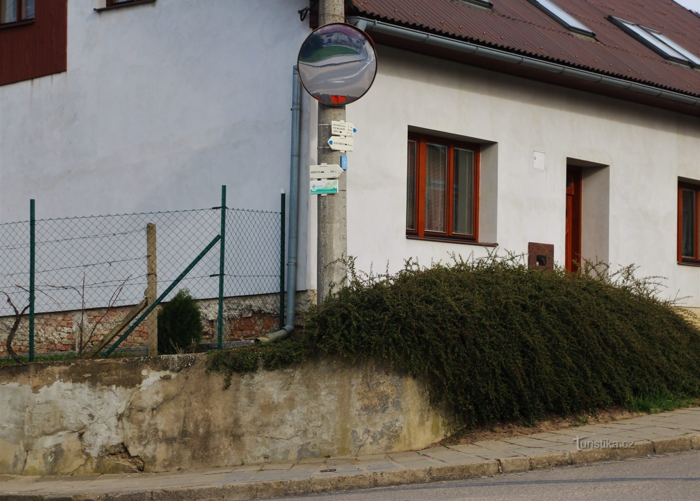 Tourist crossroads Křepice