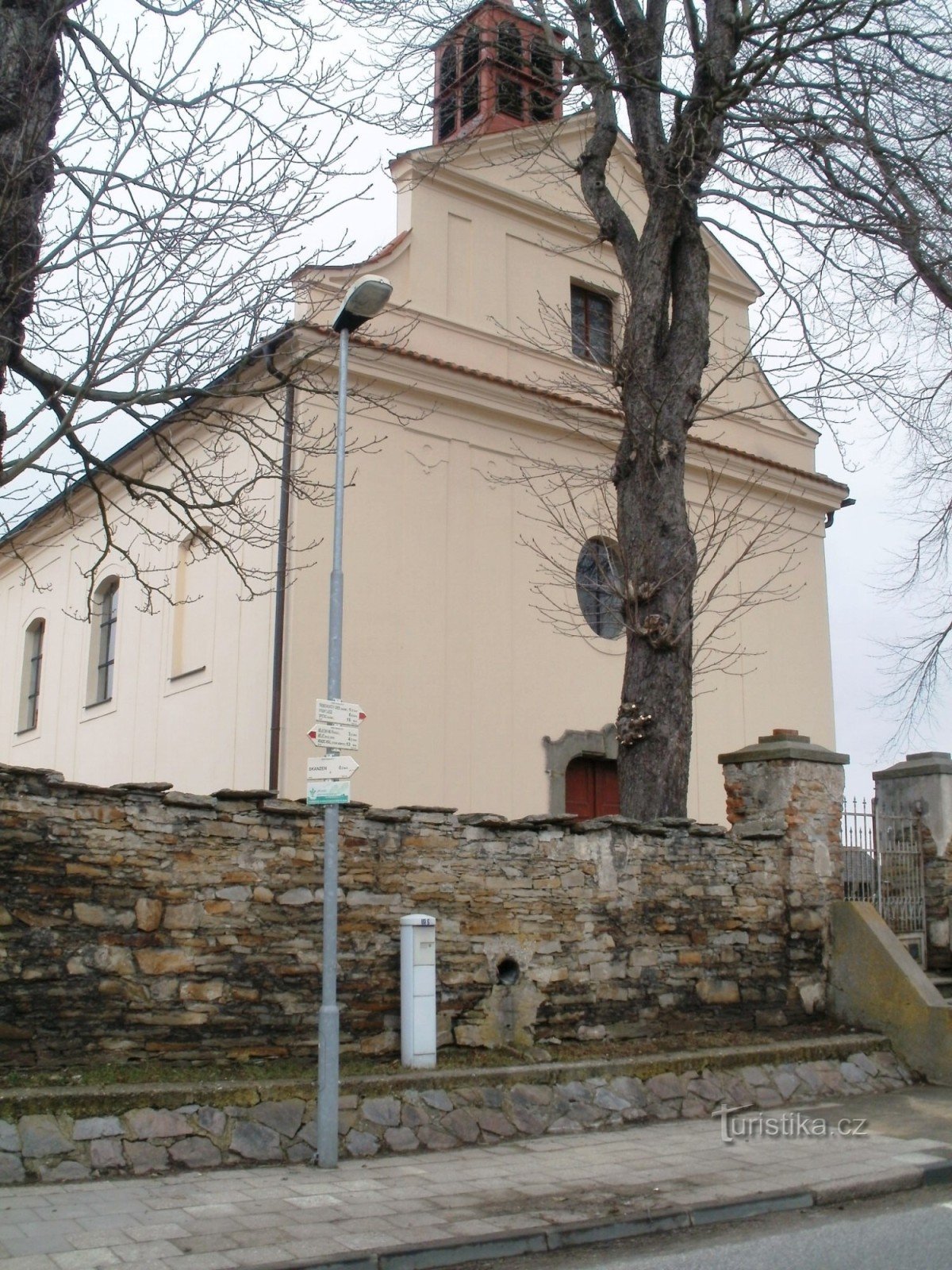 Krňovice 的旅游十字路口