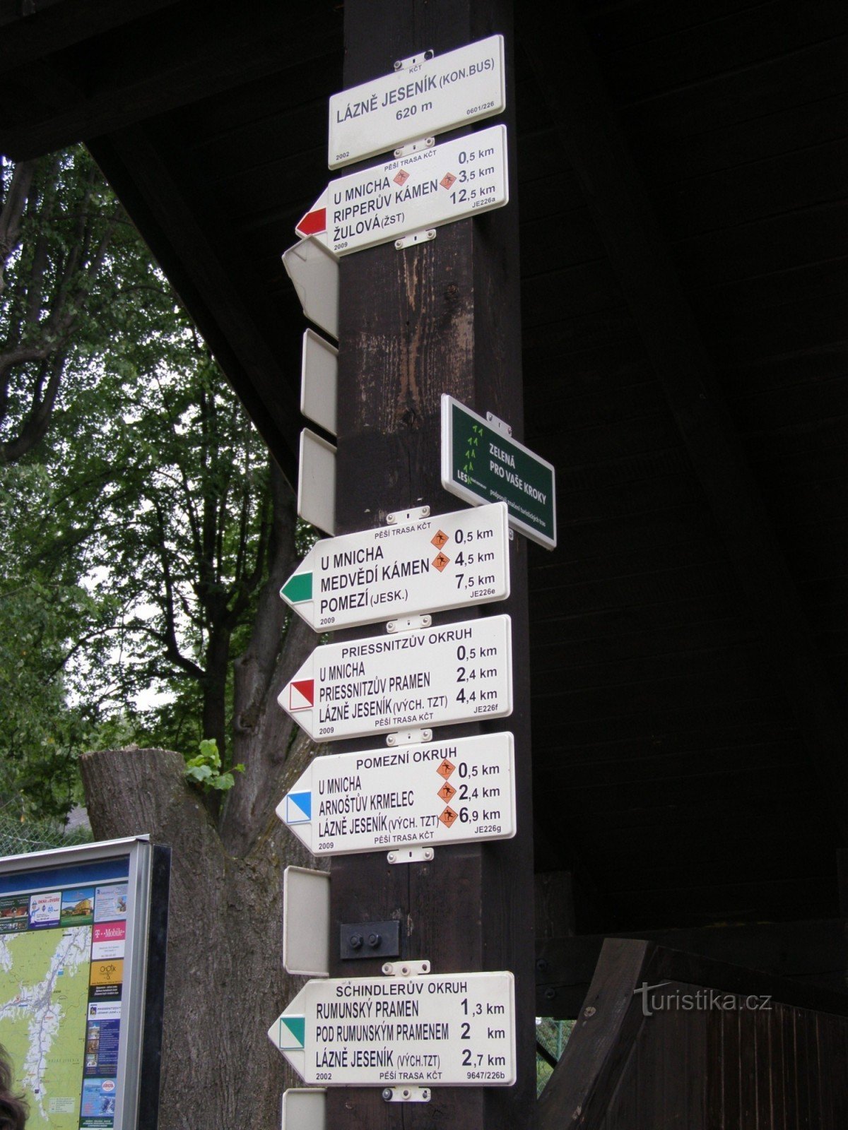 Touristische Kreuzung Lázně Jeseník - Endbus