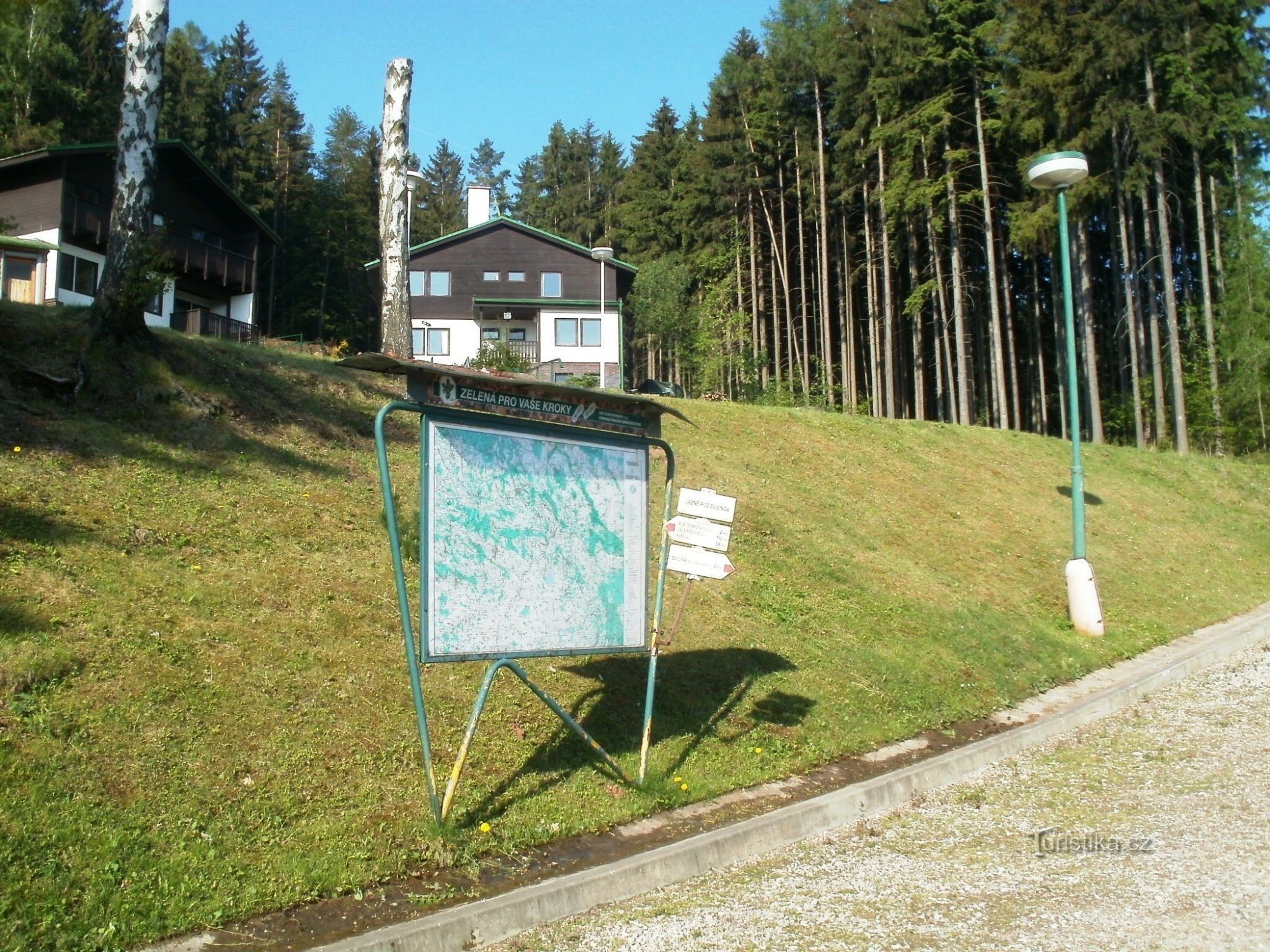 o cruzamento turístico de Lázně pod Zvičinou