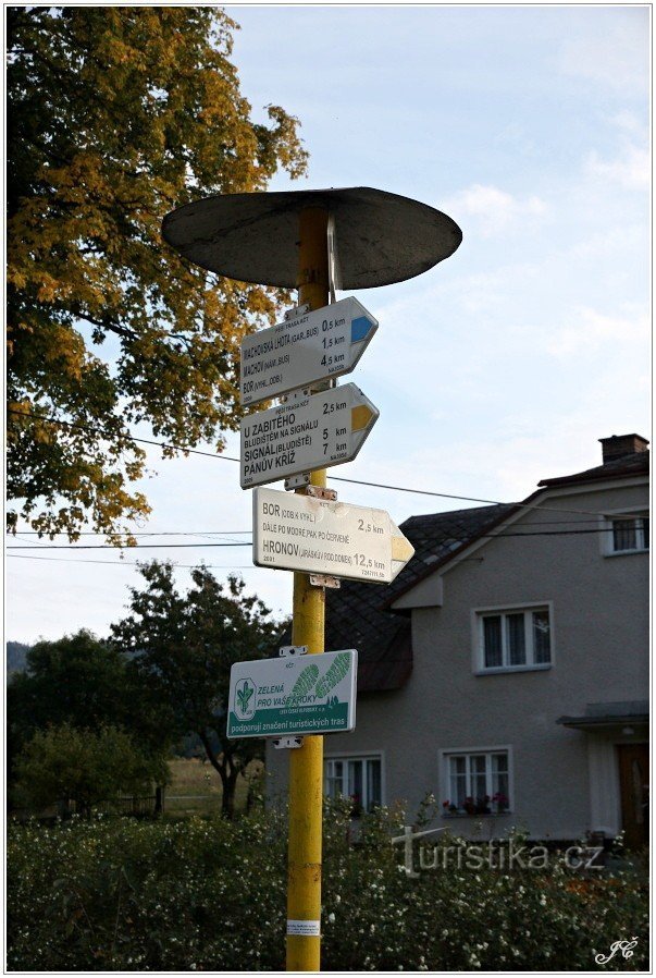 Tourist crossroads Machovská Lhota, inn