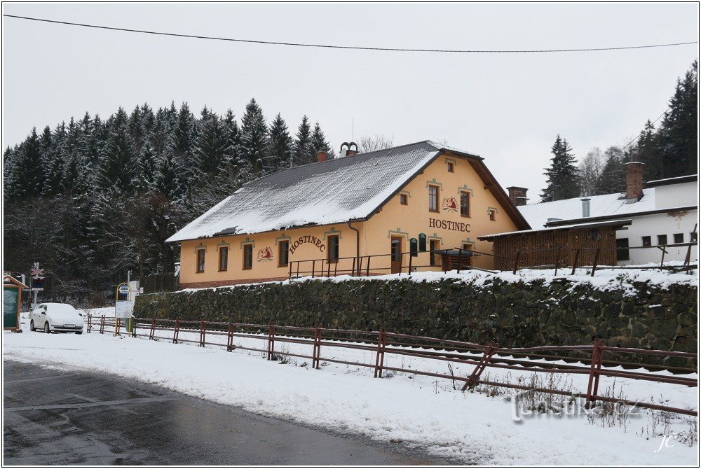 Touristenkreuzung Malá Morava, Kreuzung