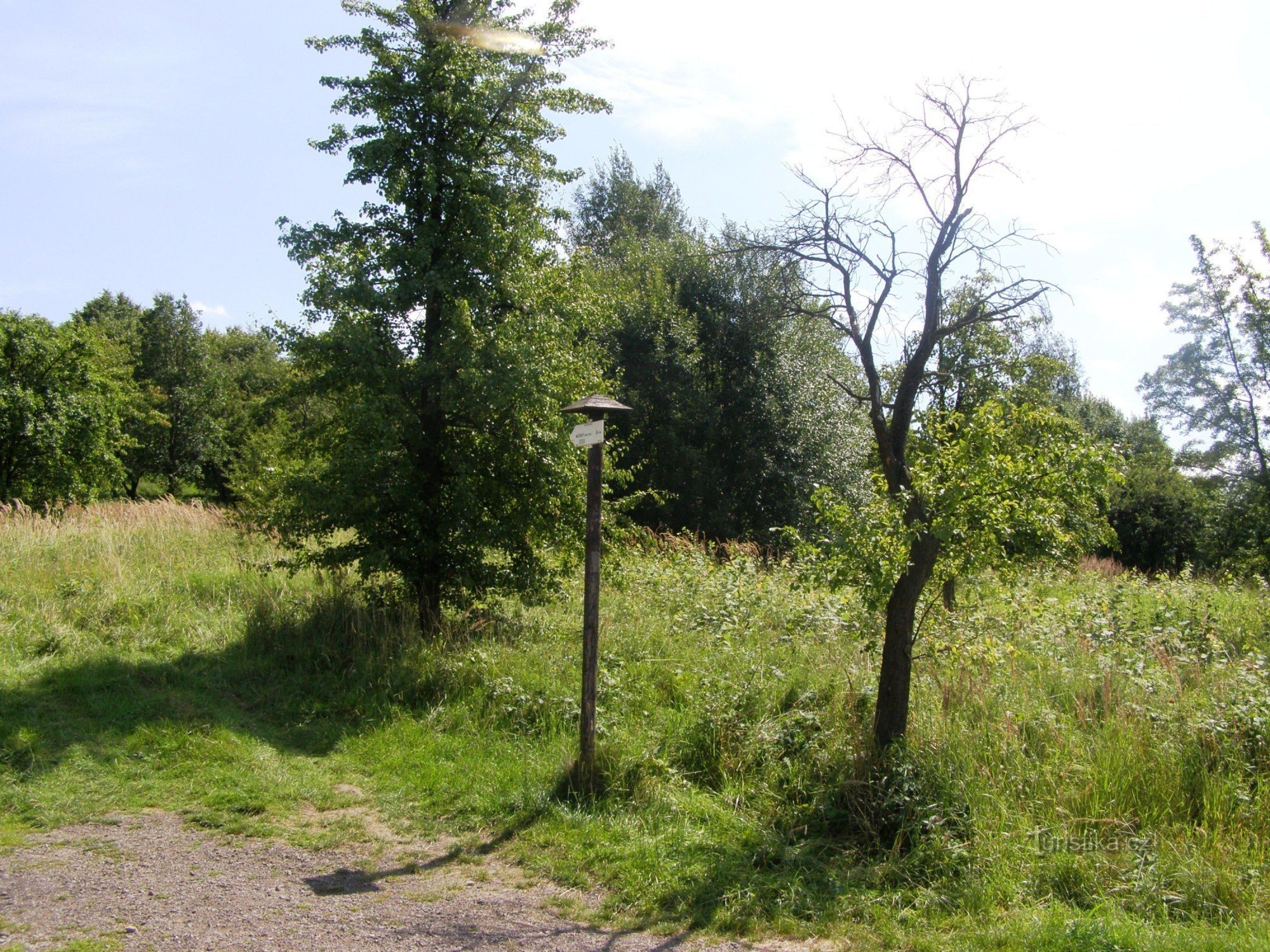 tourist crossroads Mužský, rocks