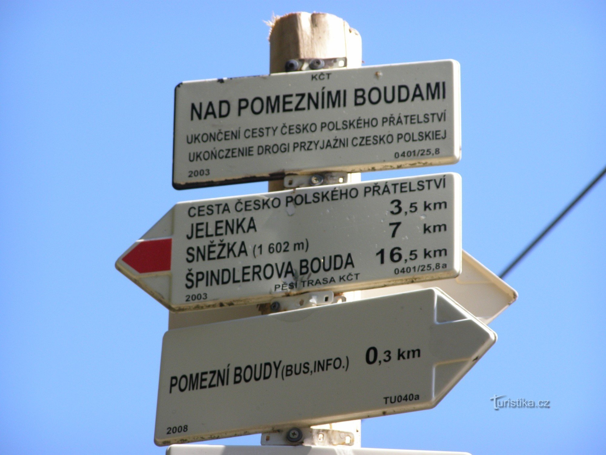 la encrucijada turística Nad Pomezní Boudami