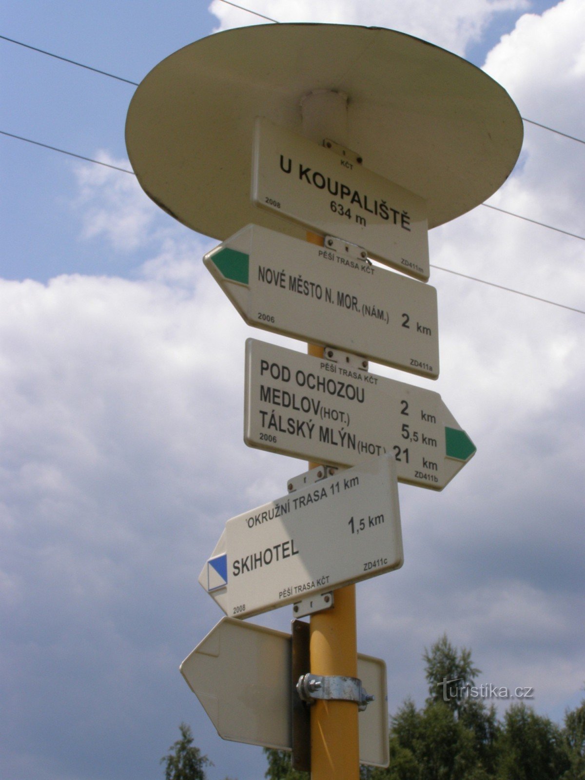 tourist crossroads Nové Město na Moravě - by the swimming pool