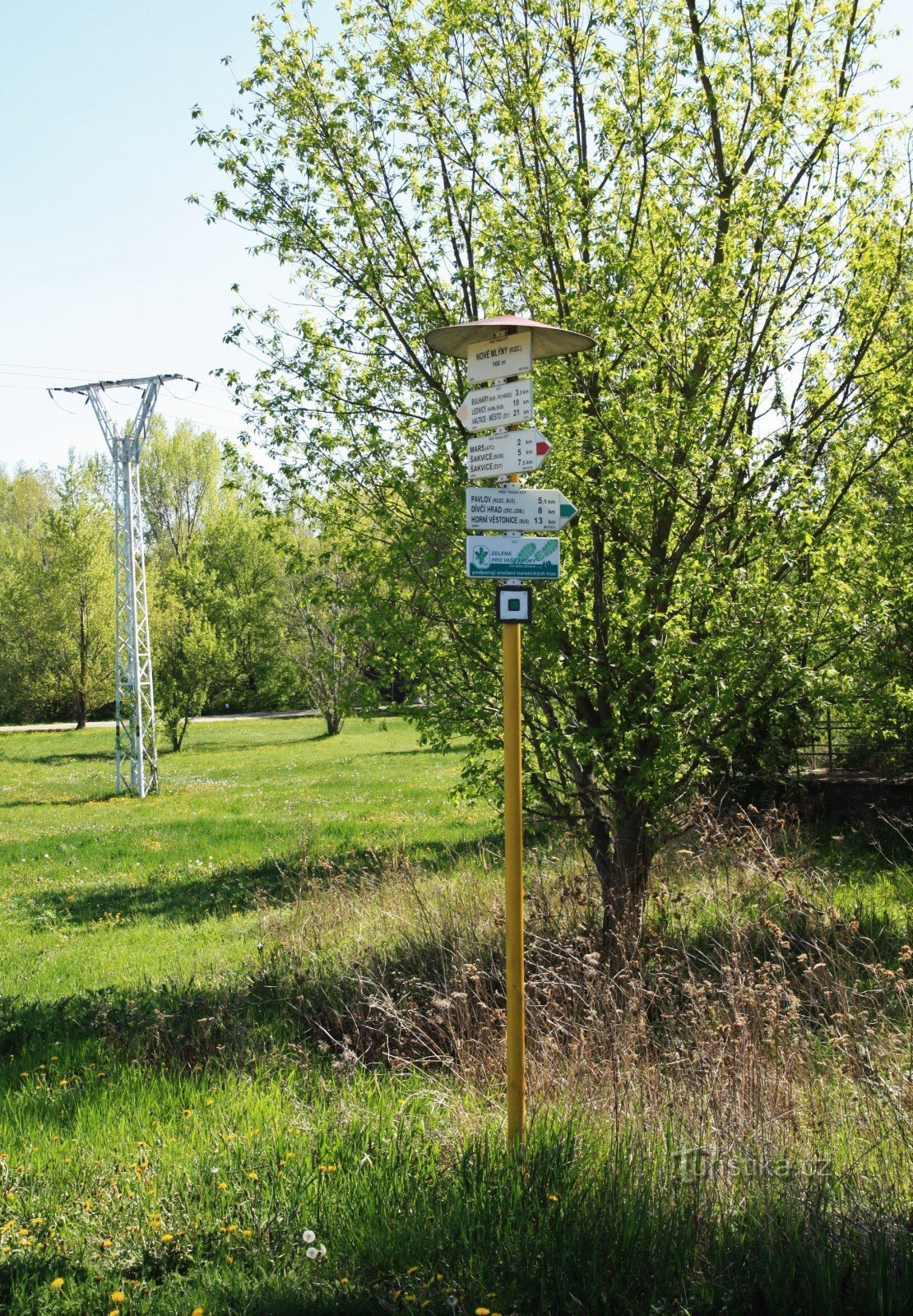 Toeristisch kruispunt van Nová Mlýny