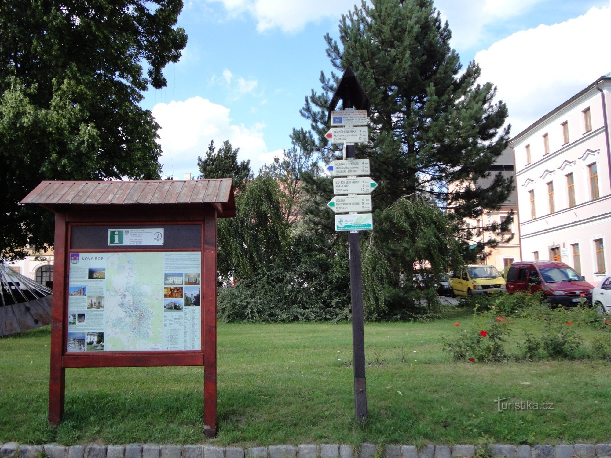 Encruzilhada turística de Nový Bor - Náměstí Míru