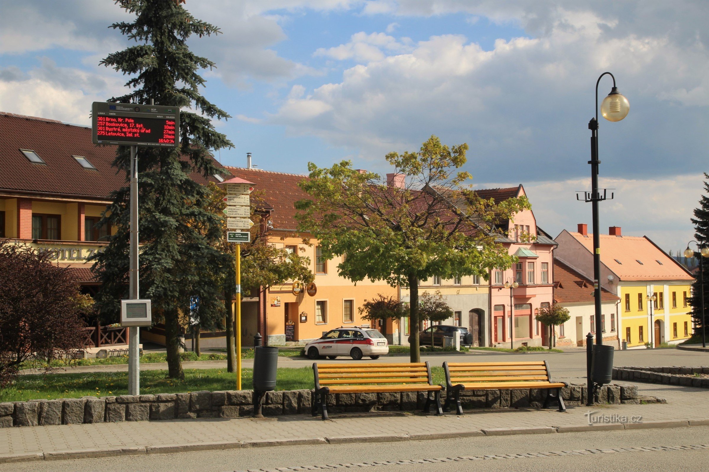 Olešnice tourist crossroads