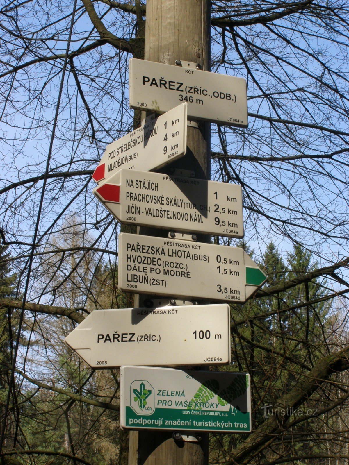 touristische Kreuzung Pařez