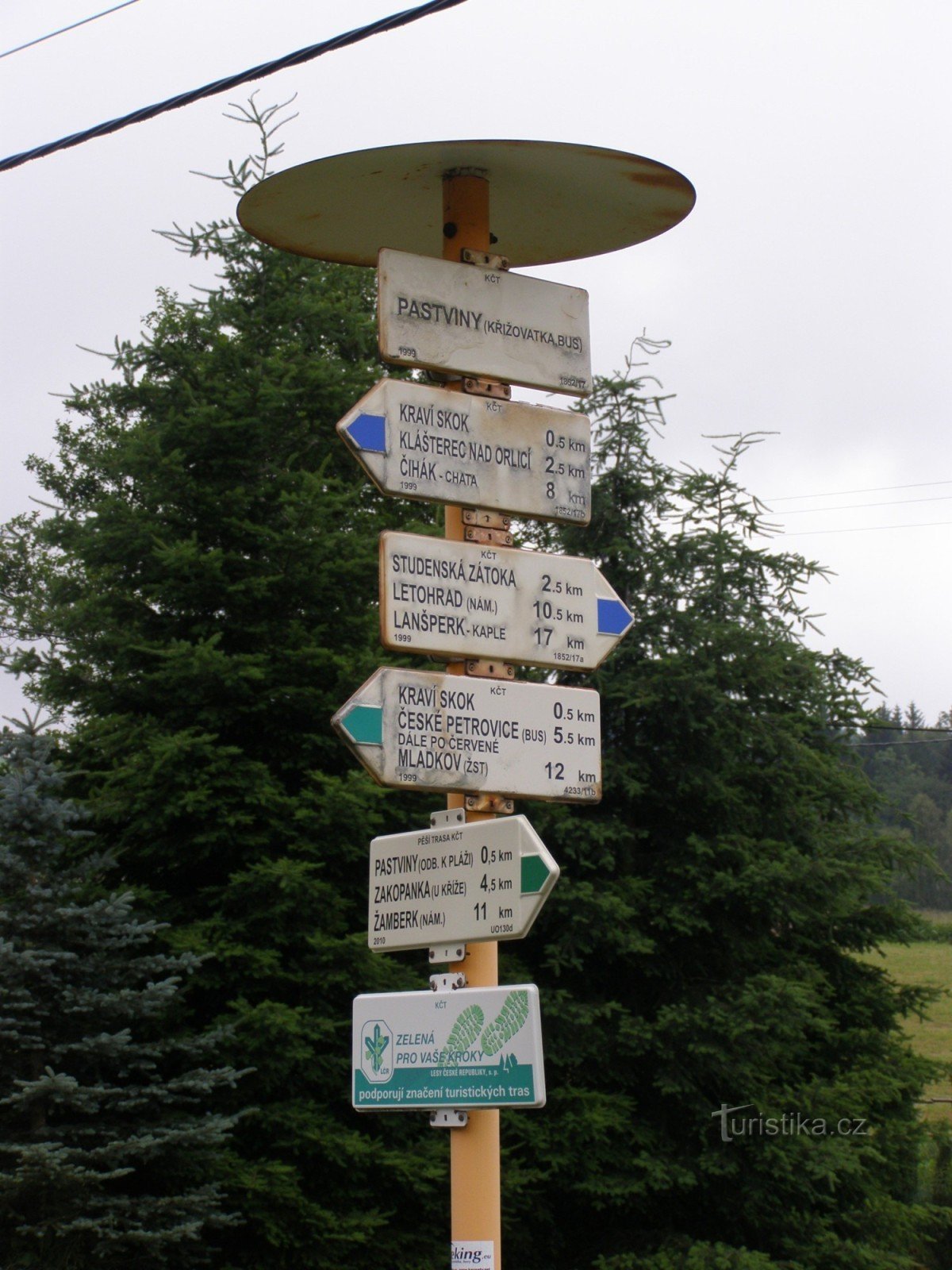 touristische Kreuzung Pastviny - Kreuzung, Bus