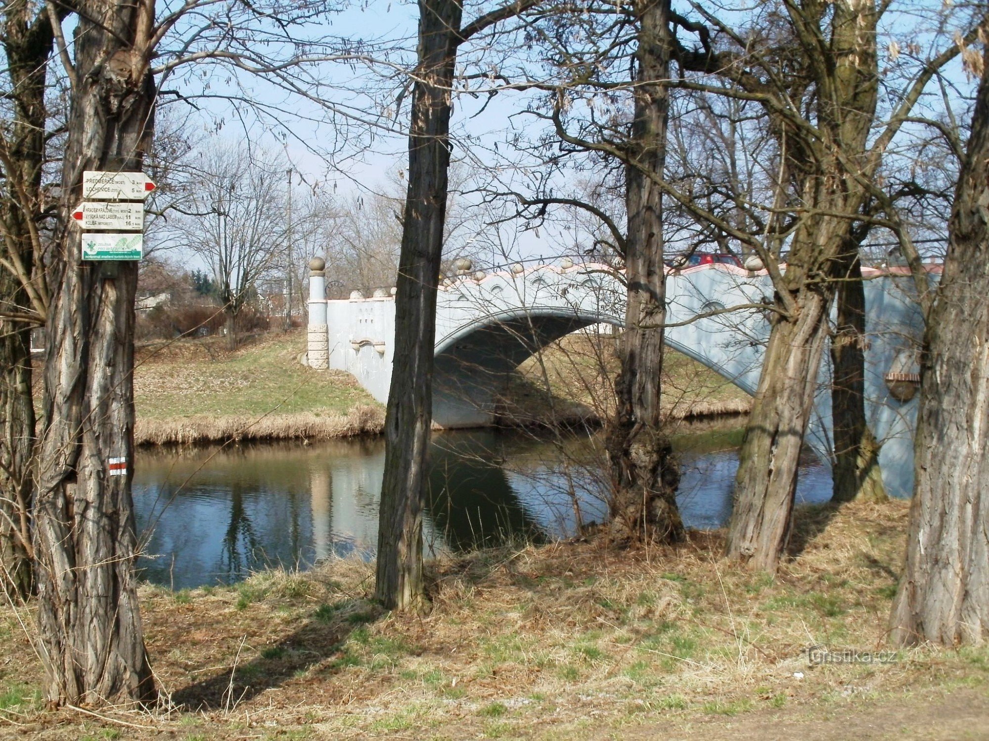 Touristenkreuzung Plácky - Steinbrücke