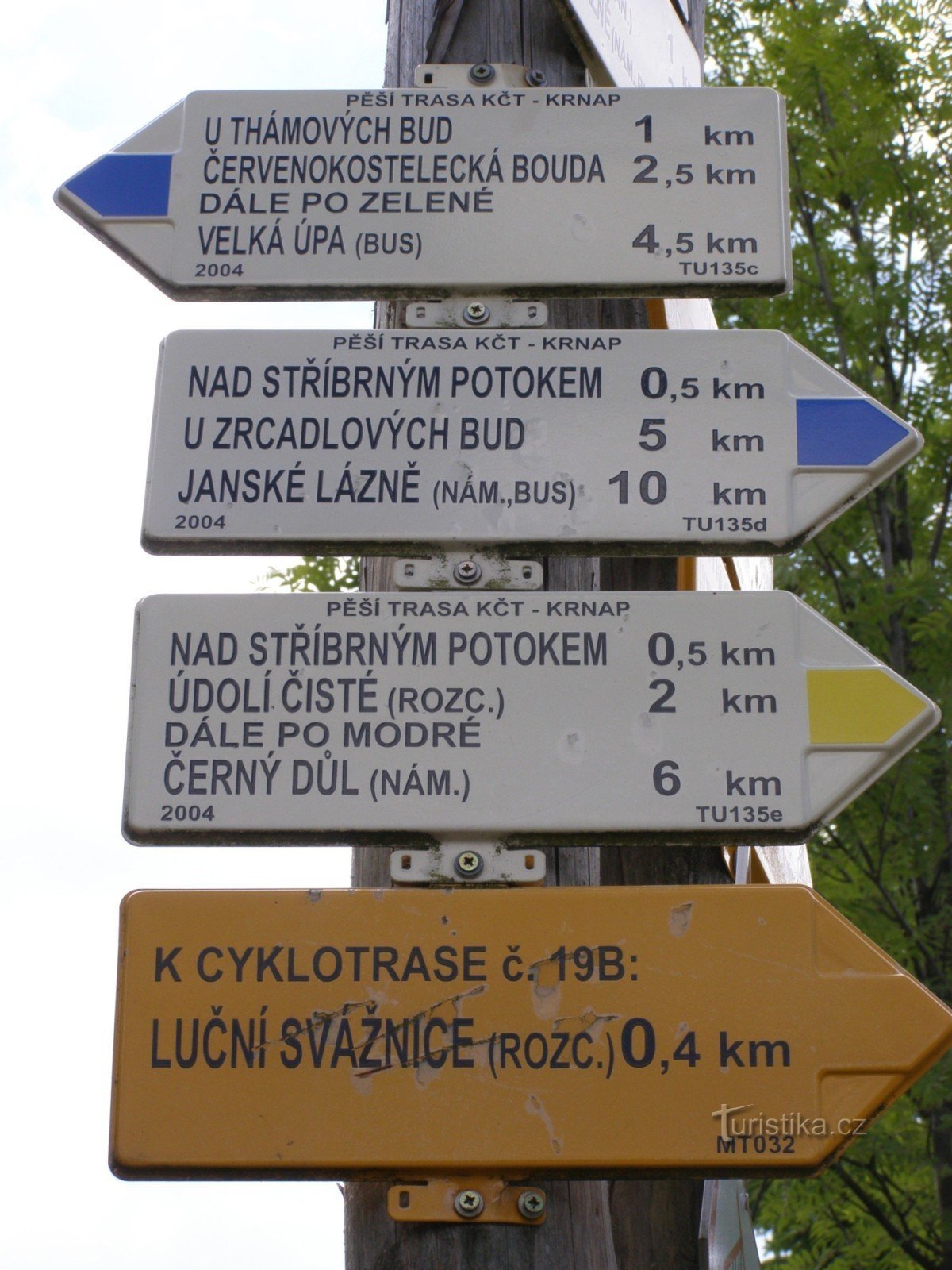 tourist crossroads Under Kolínská bouda