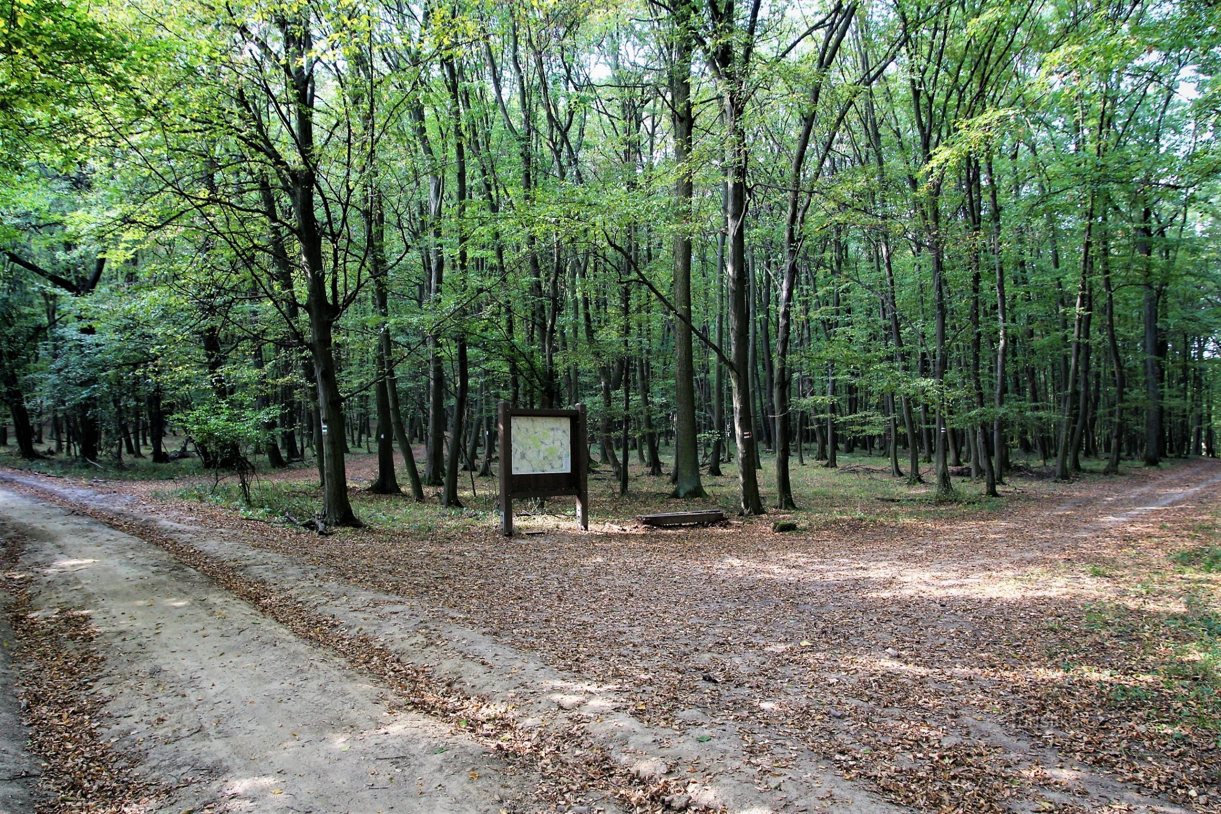 Encruzilhada turística Pod Nedánovem