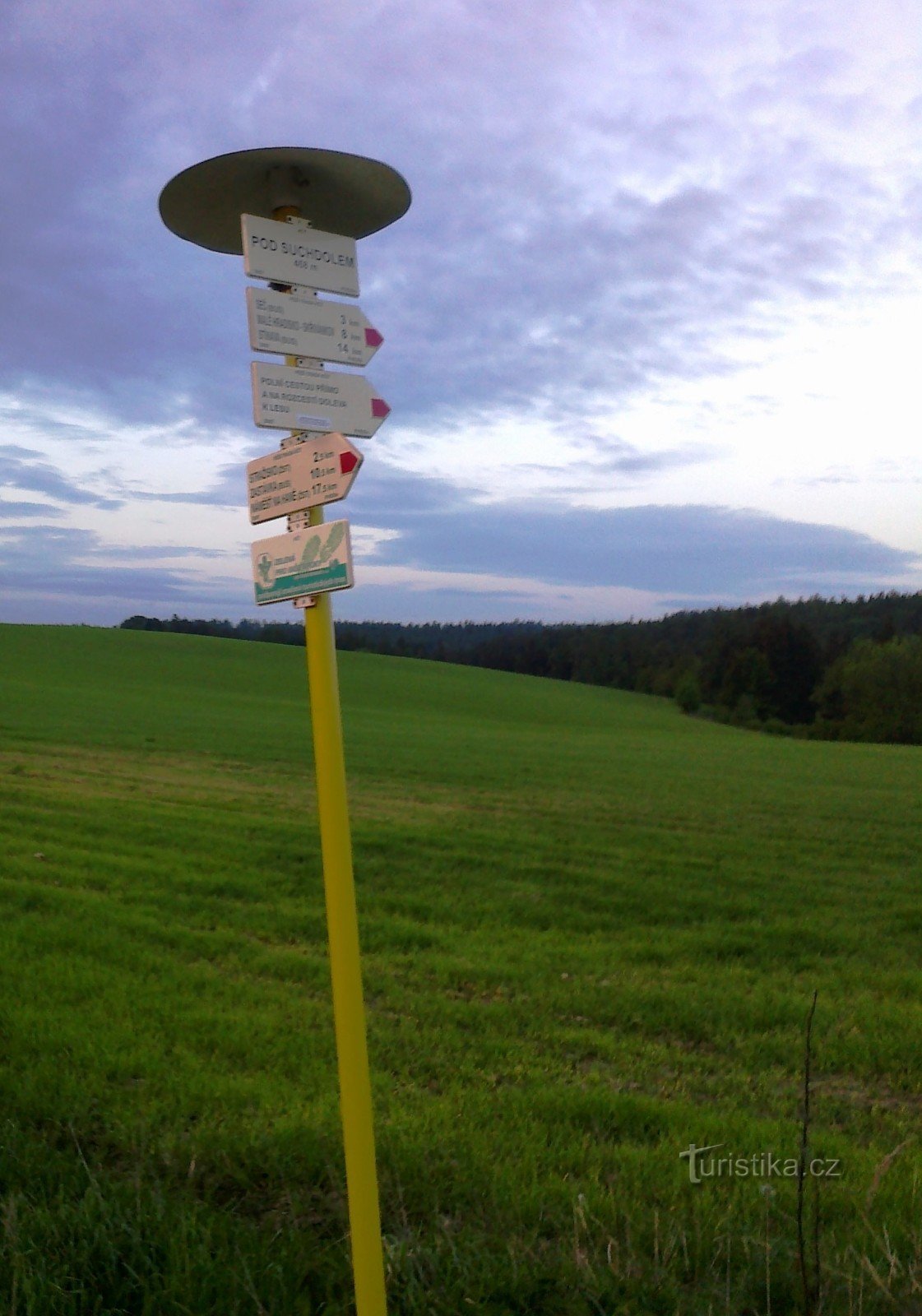 Touristenkreuzung Pod Suchdolem