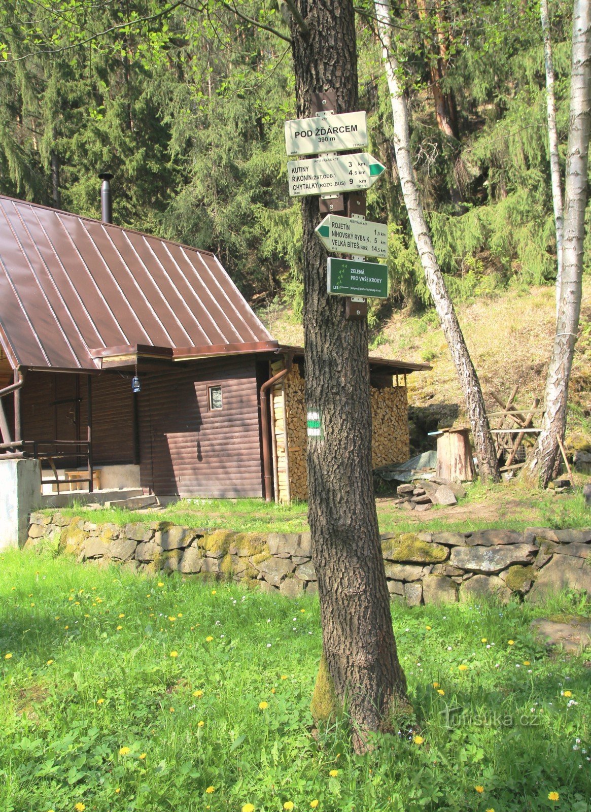 Tourist crossroads Under Žďárcem