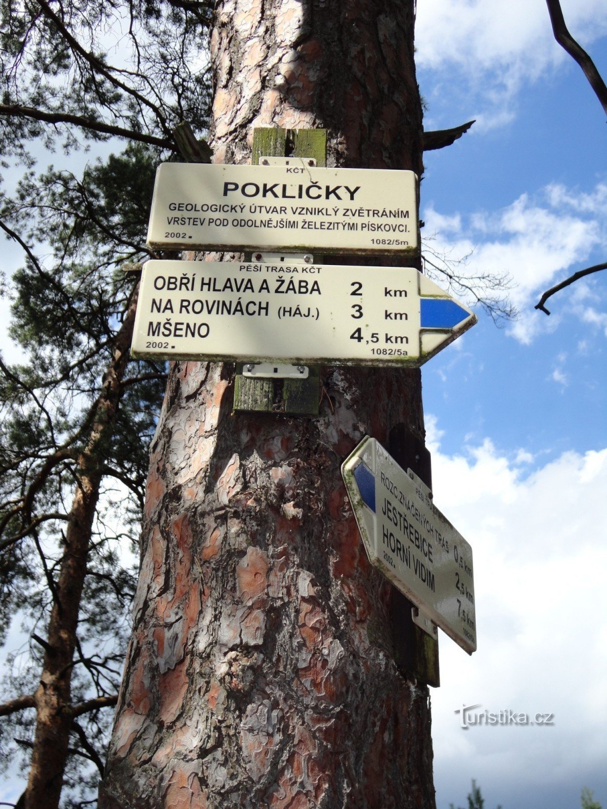 Pokličky turisztikai csomópont - felső csomópont Pokličekben