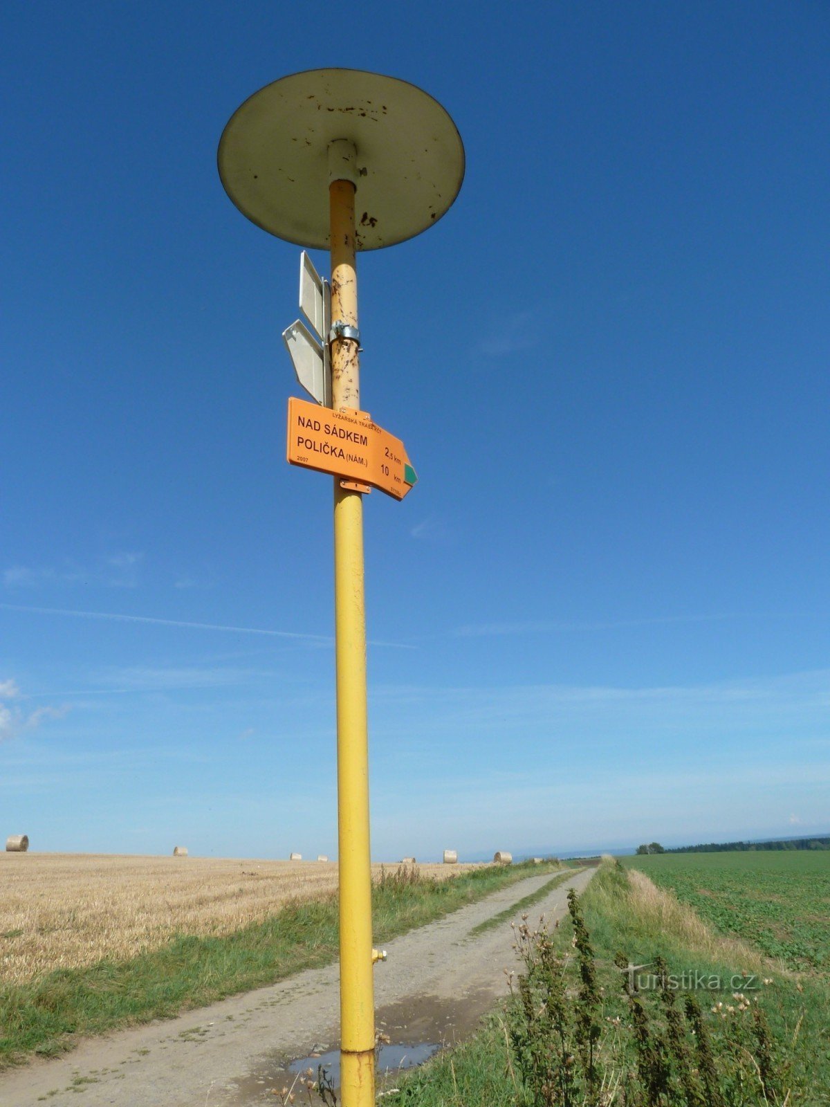 Touristischer Knotenpunkt Přibylov (Kreuzung)