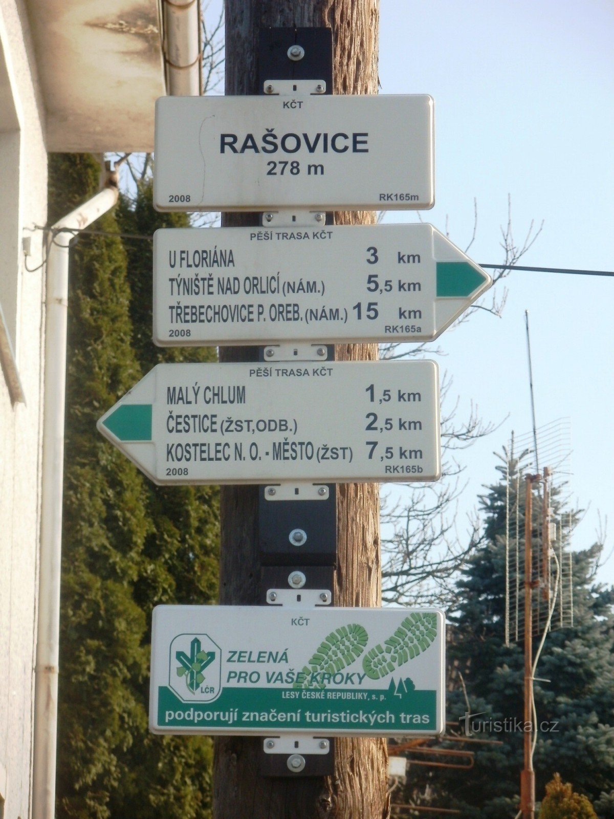 turistické rozcestí Rašovice