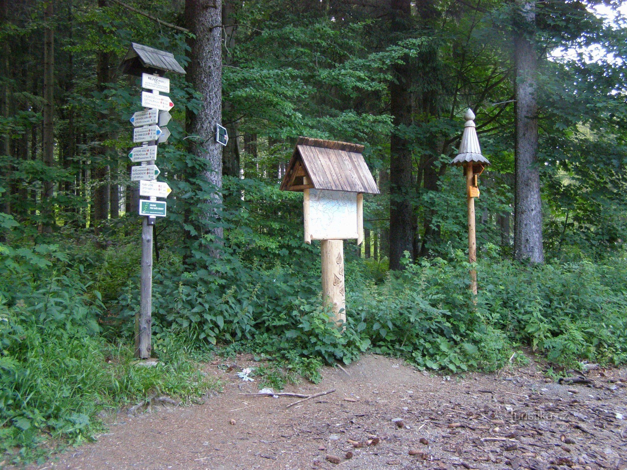 turistkorsning - Rejvíz, korsning vid parkeringen