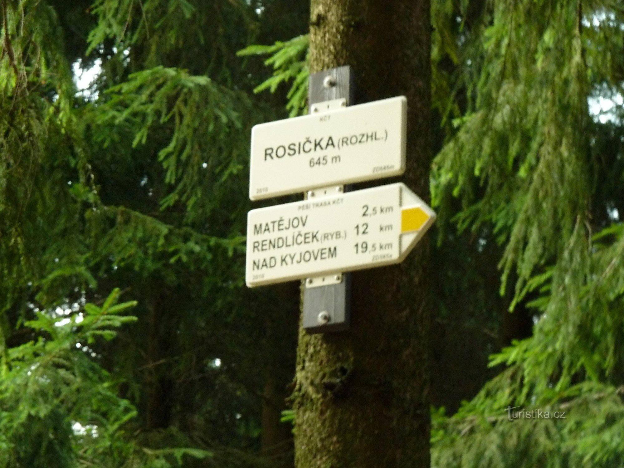 tourist crossroads Rosička (lookout tower)