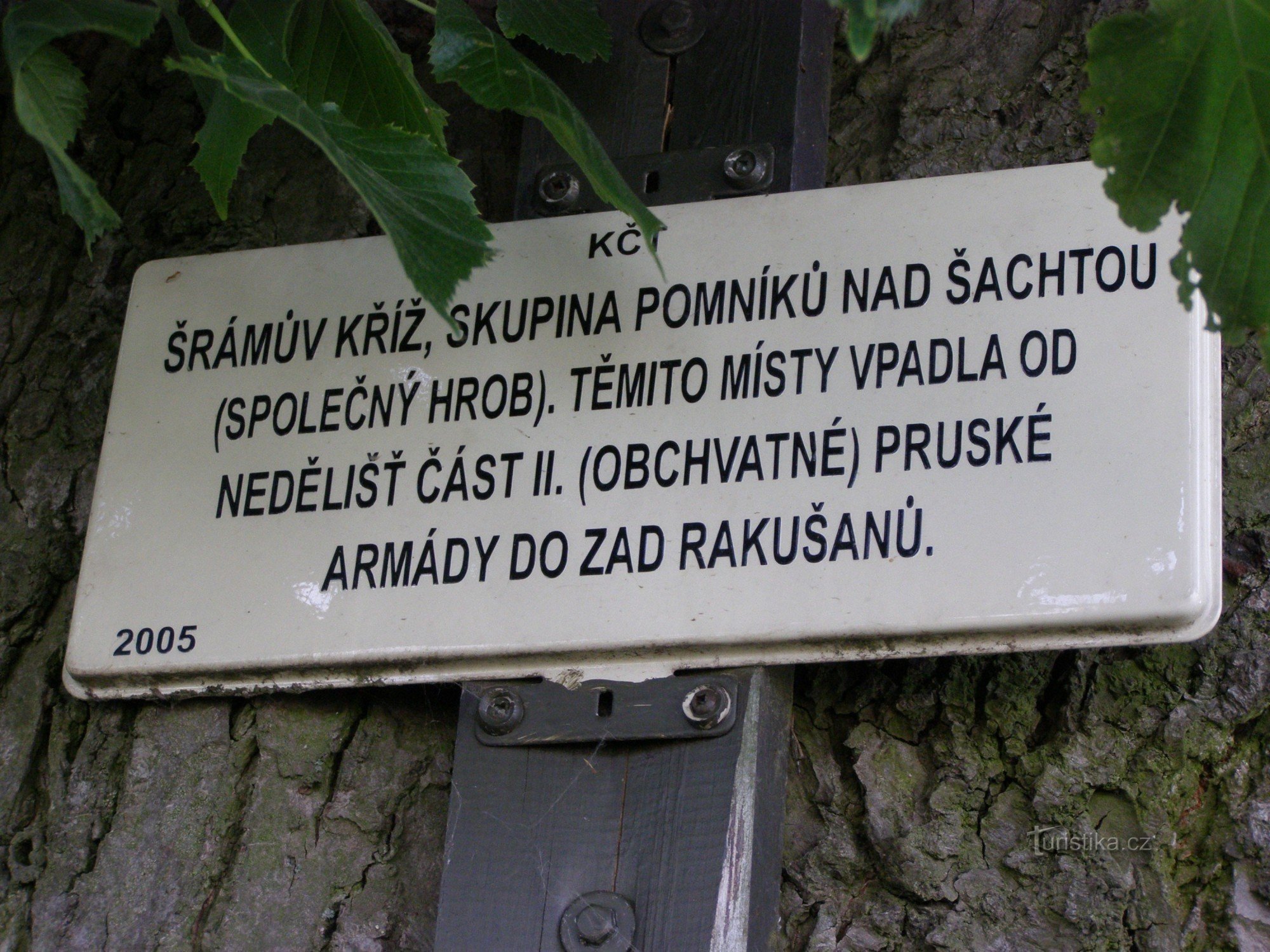 Encruzilhada turística de Rozběřice - perto da cruz de Šrám