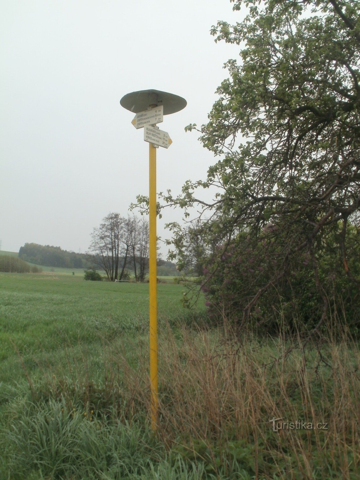 carrefour touristique Rtyně (près de Jaroměř)