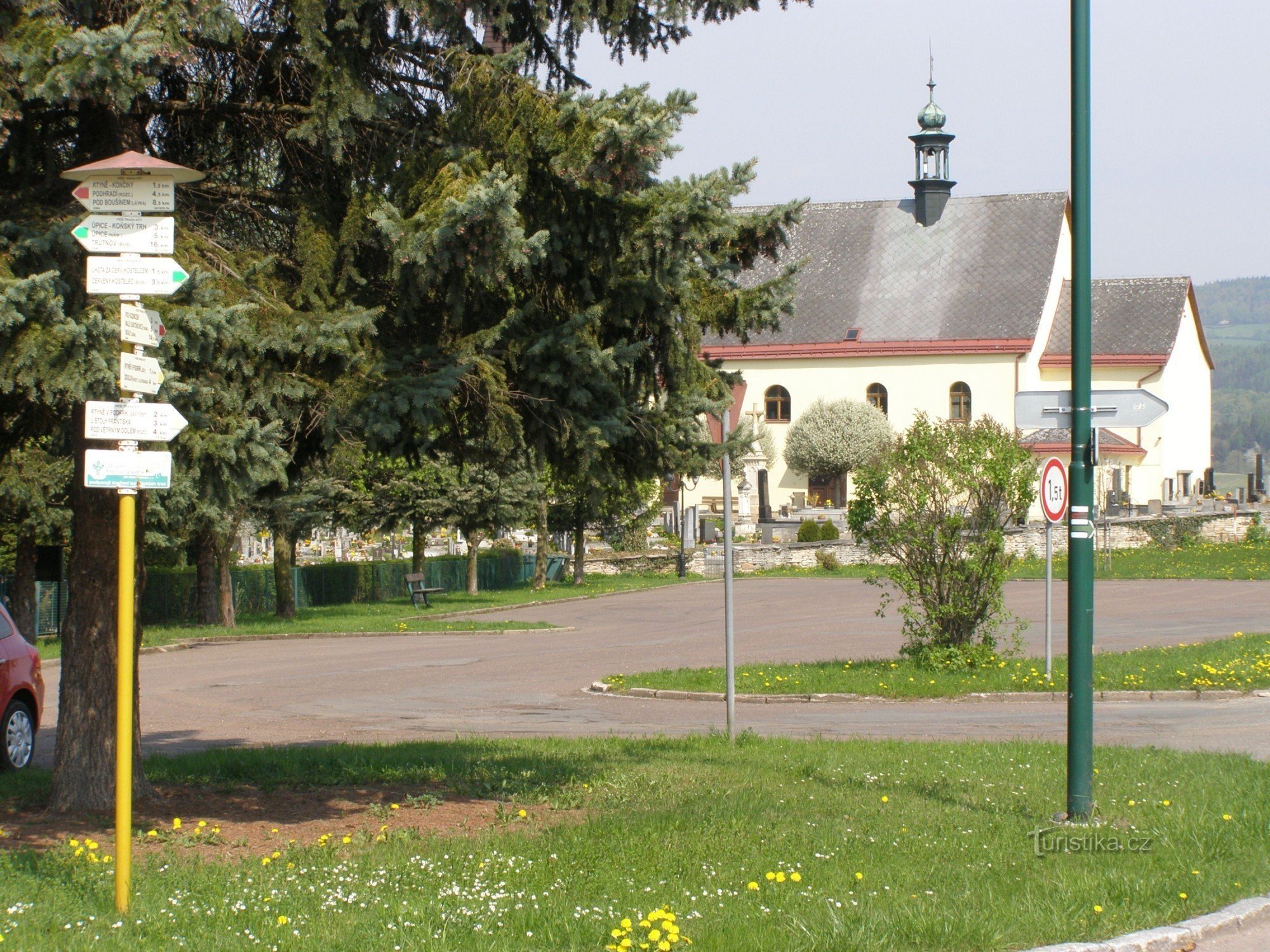 turistično križišče Rtyně v Podkrkonoší - nad Rychtou