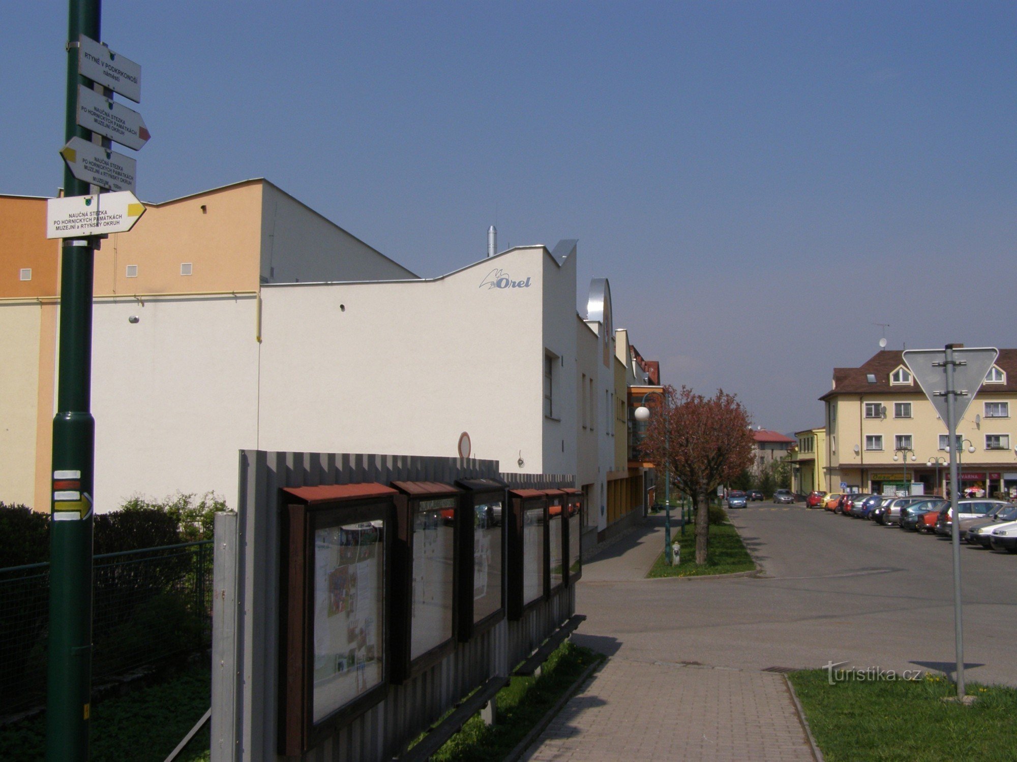 turistkorsvej Rtyně i Podkrkonoší - náměstí Horníků