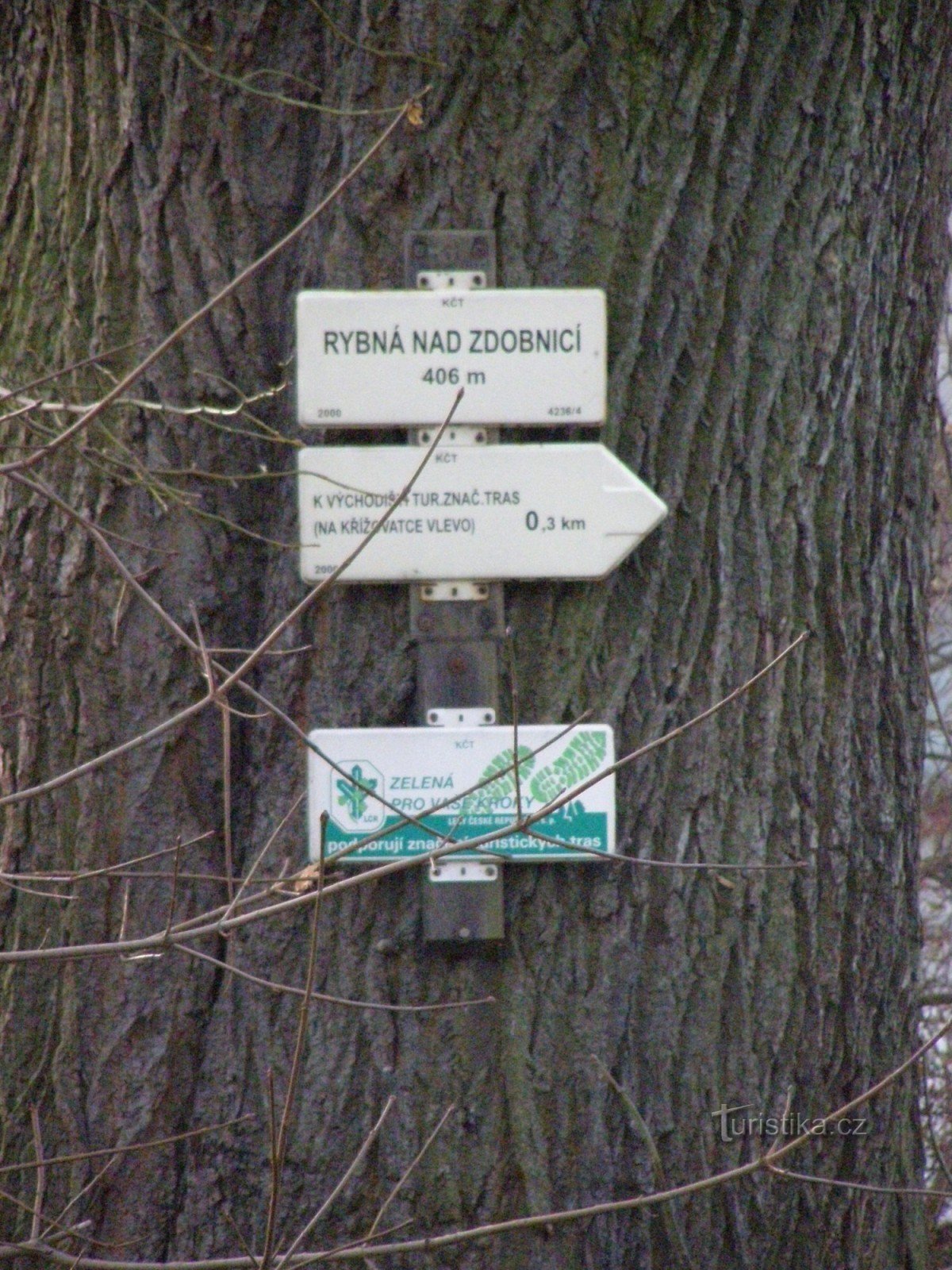 tourist crossroads - Rybná nad Zdobnicí, church